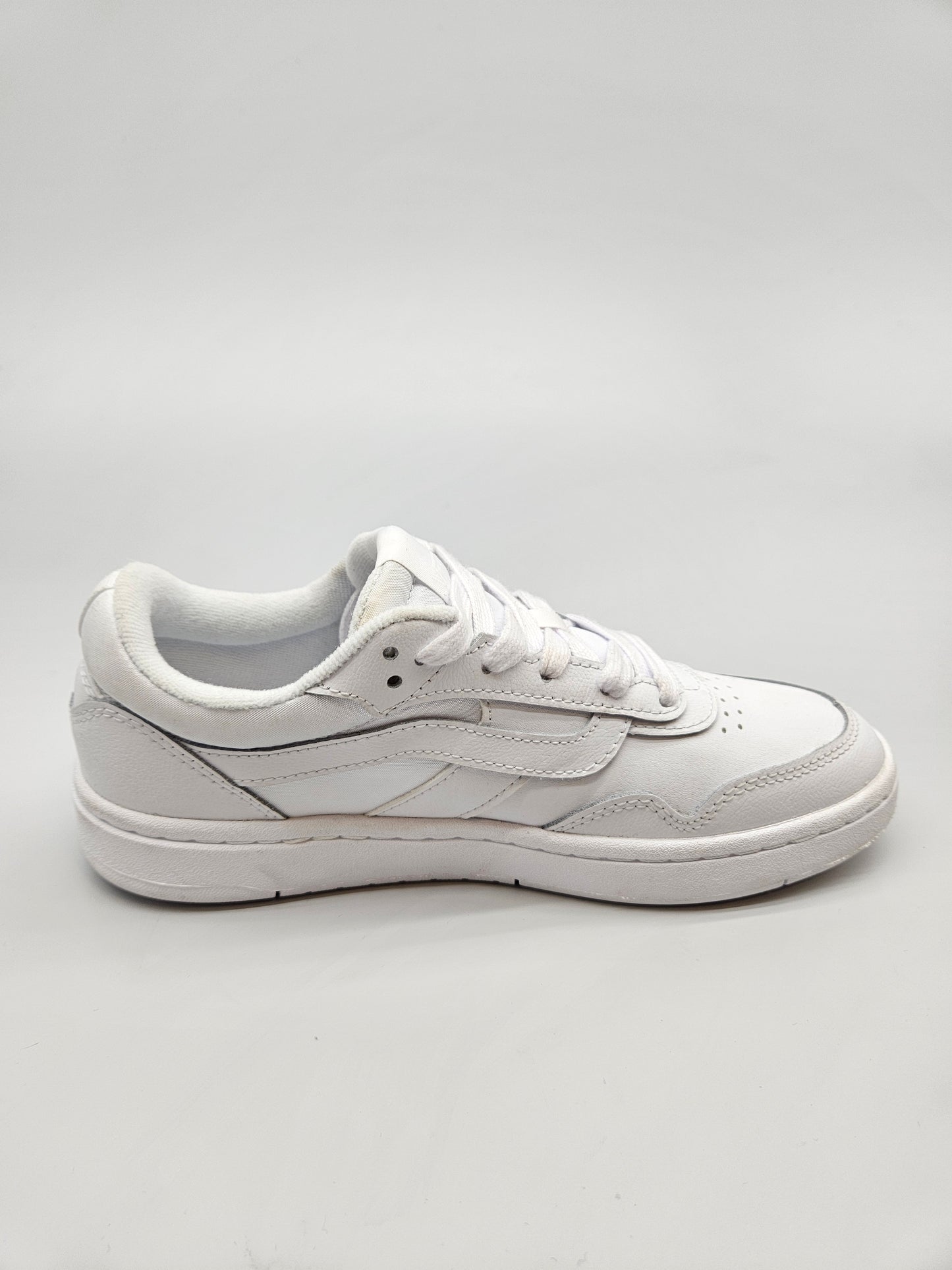 VANS NOVI ORIGINAL PATIKI BR 39