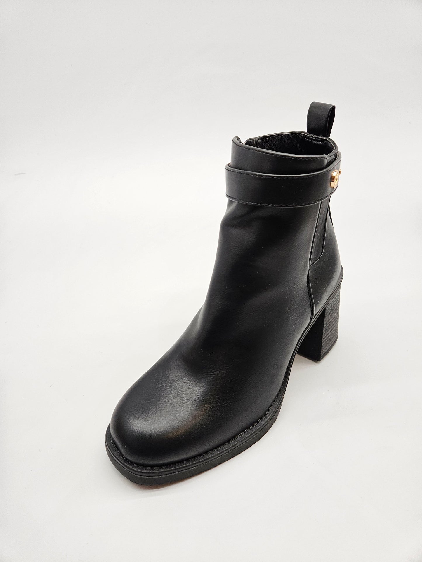 ANNA FIELD NOVI ORIGINAL CIZMI BR 36
