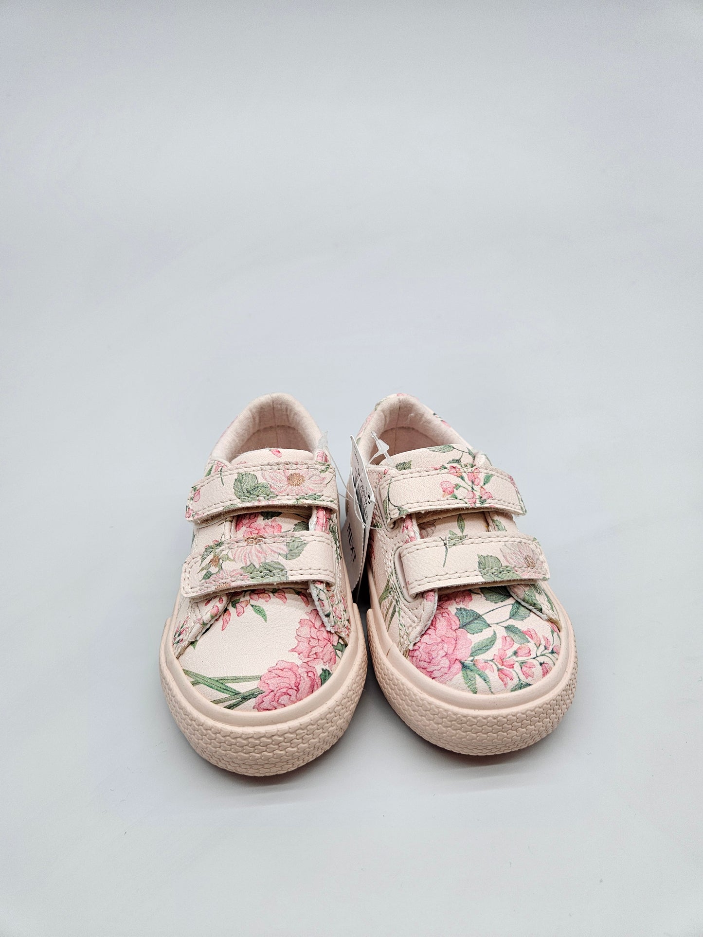 NEXT NOVI ORIGINAL PATIKI BR 19