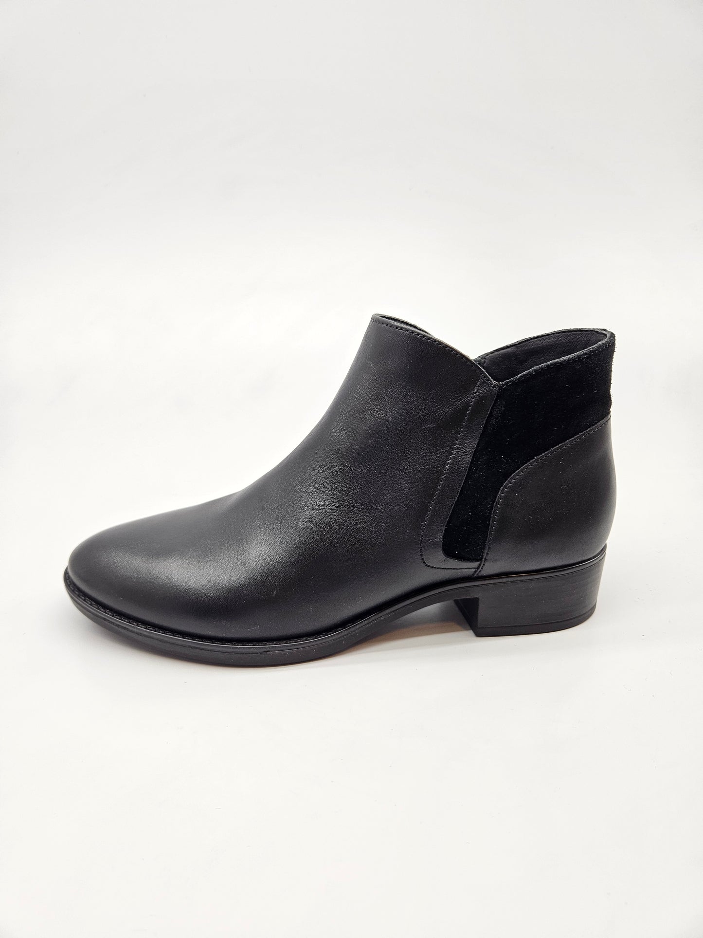 GEOX ORIGINAL KOZNI NOVI CIZMI BR 37