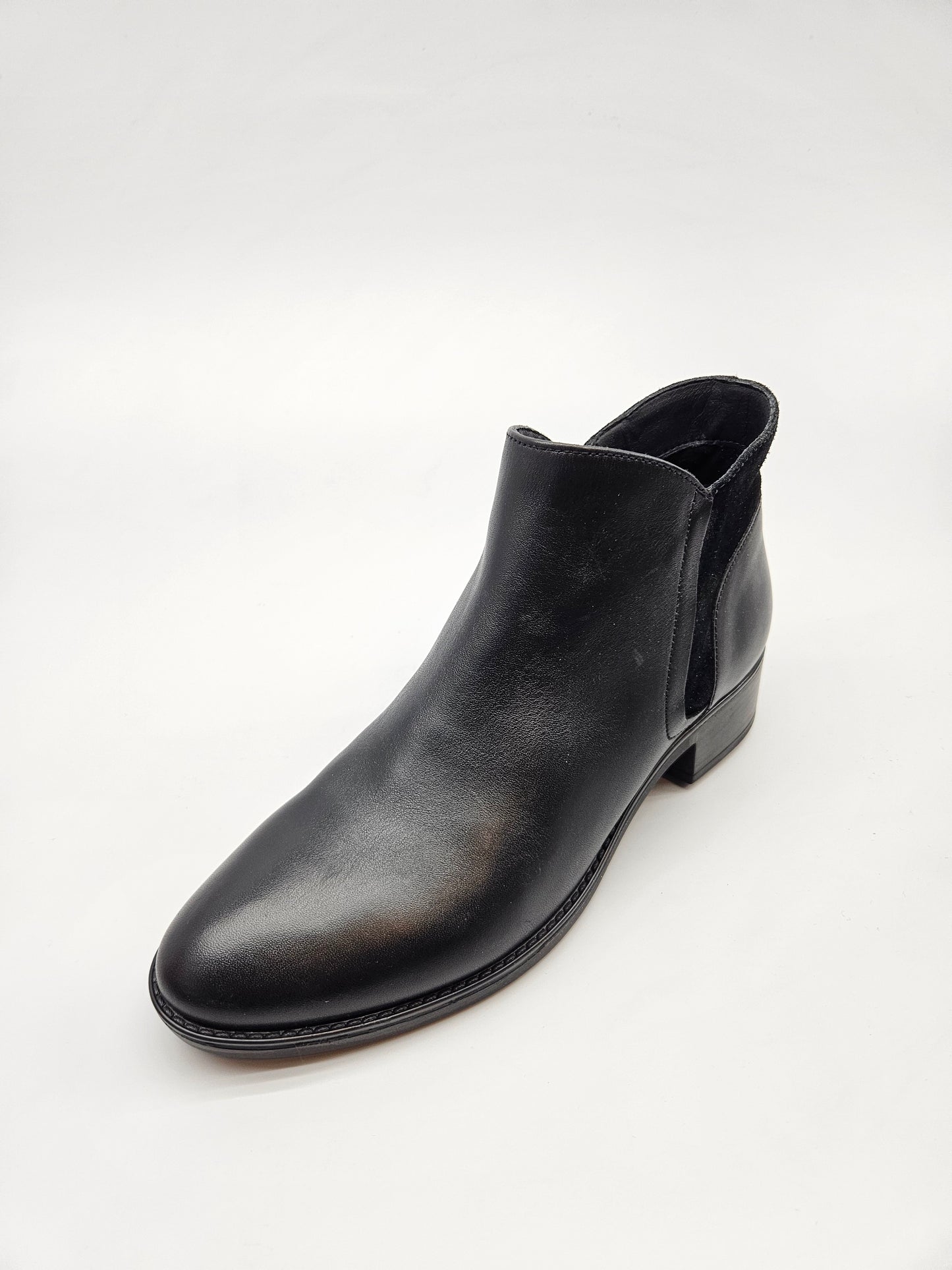 GEOX ORIGINAL KOZNI NOVI CIZMI BR 37