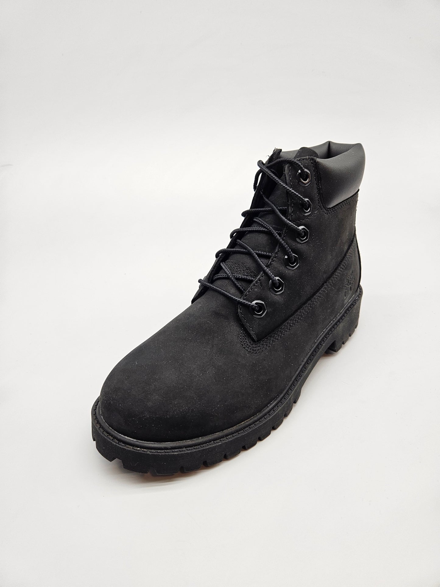 TIMBERLAND NOVI ORIGINAL KOZNI CIZMI BR 39