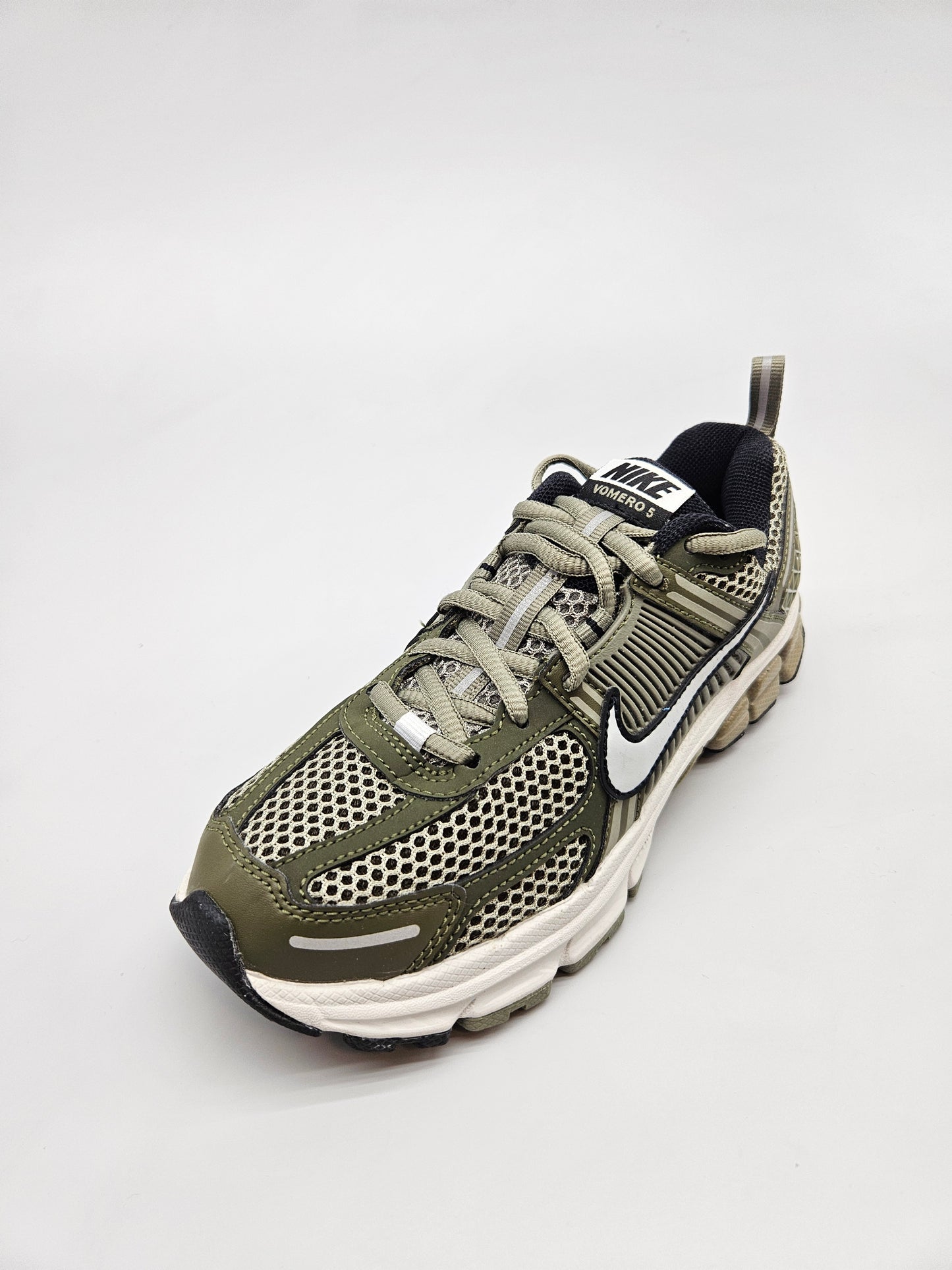 NIKE NOVI ORIGINAL PATIKI BR 36