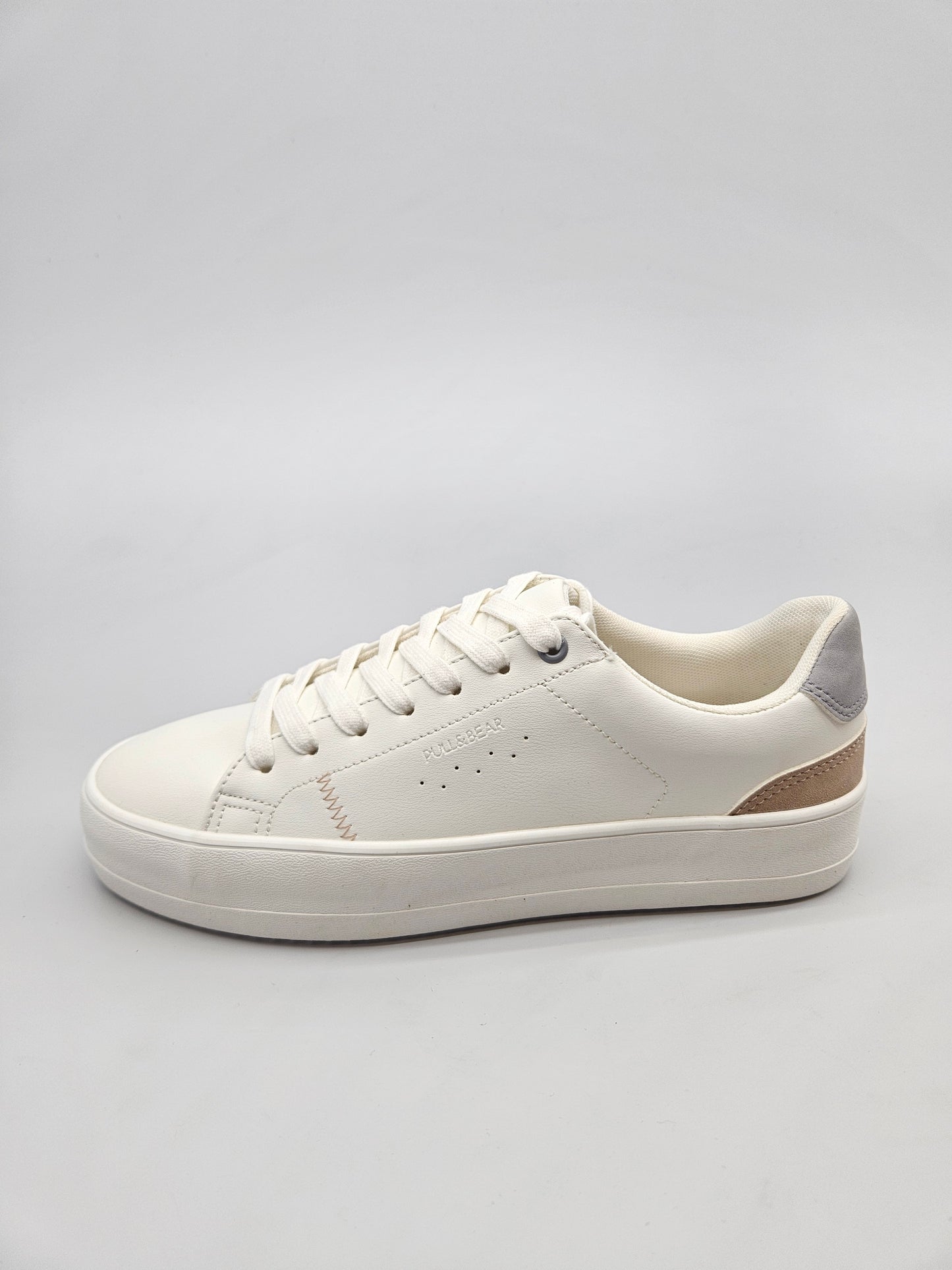 PULL&BEAR ORIGINAL NOVI PATIKI BR 38