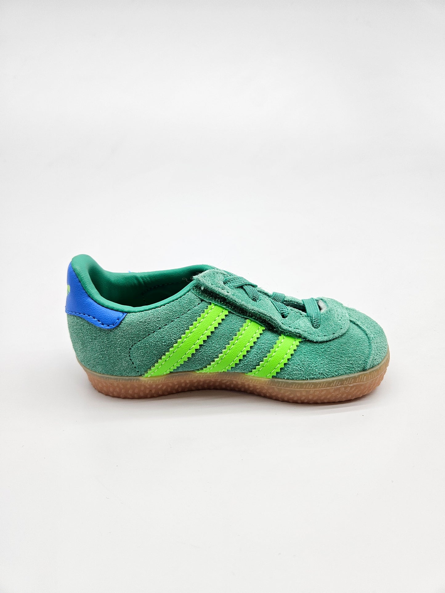 ADIDAS NOVI ORIGINAL PATIKI BR 23