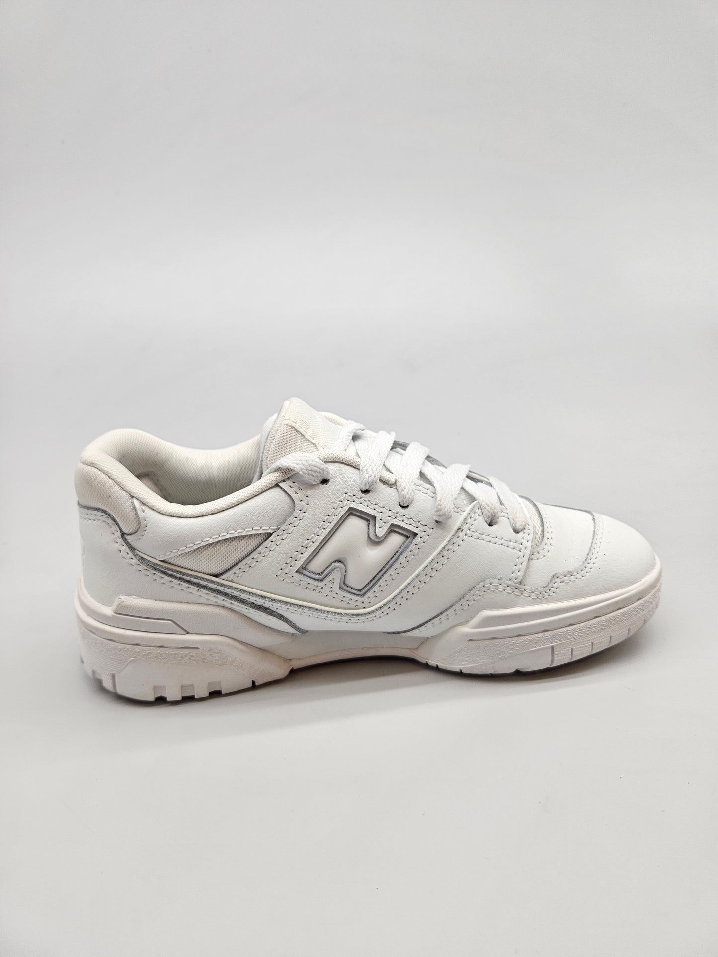 ADIDAS NOVI ORIGINAL PATIKI BR 36