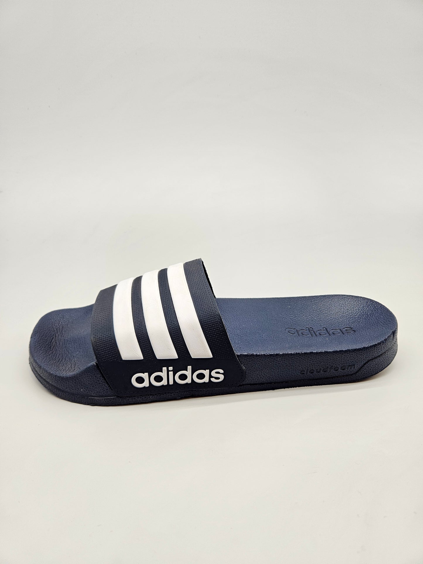 ADIDAS NOVI ORIGINAL VLECKI BR 46