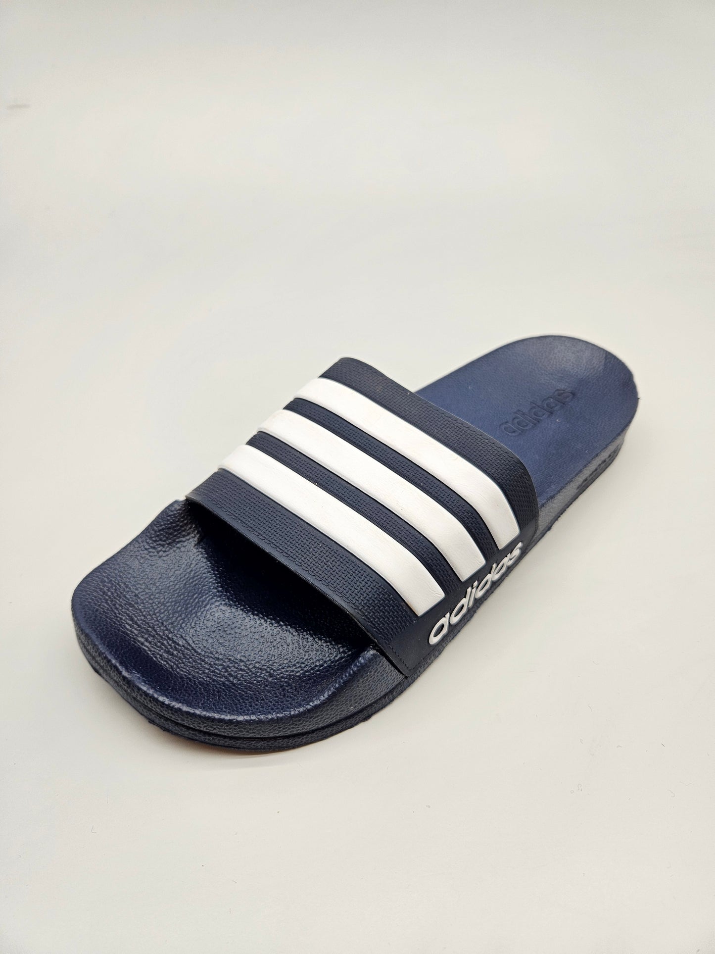 ADIDAS NOVI ORIGINAL VLECKI BR 46