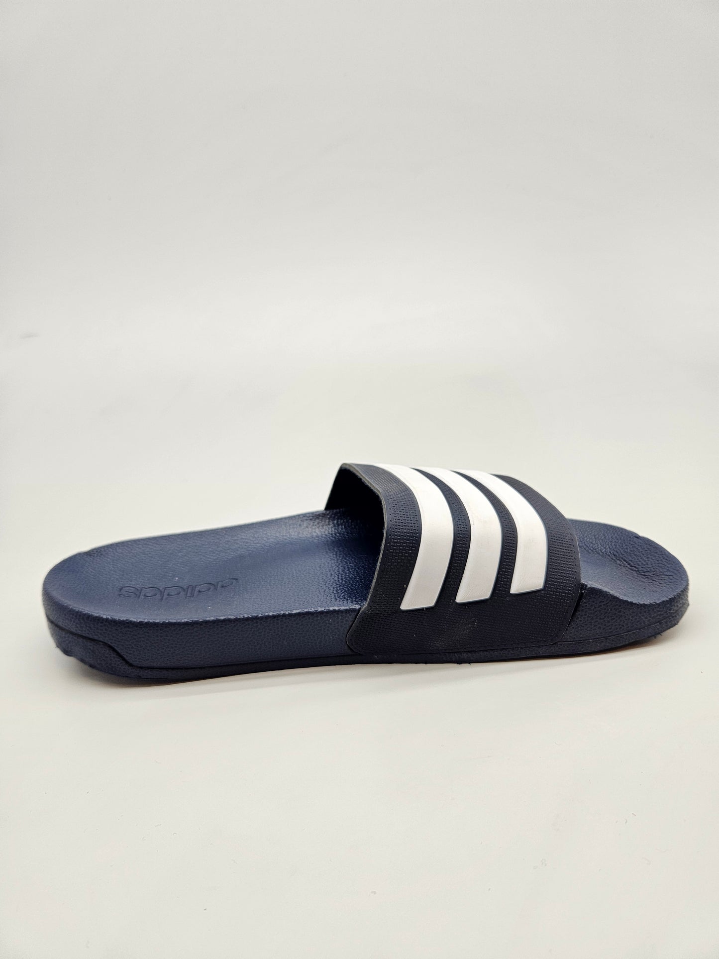 ADIDAS NOVI ORIGINAL VLECKI BR 46