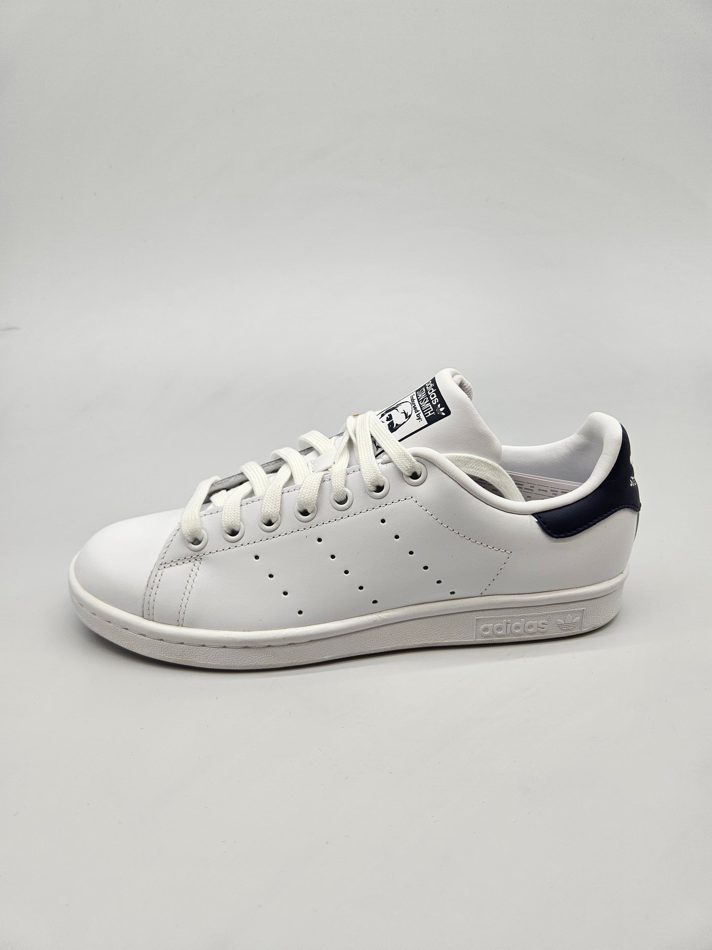 ADIDAS NOVI ORIGINAL PATIKI BR 40.5