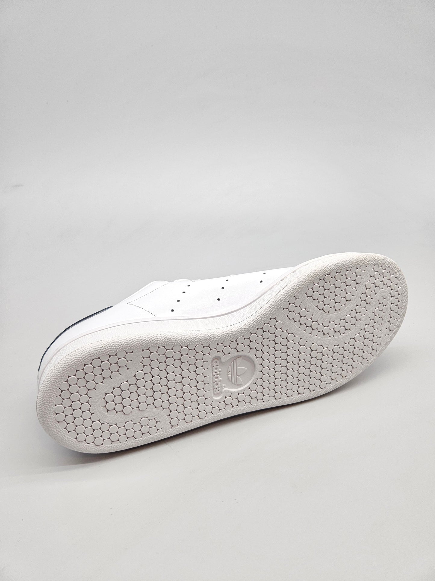 ADIDAS NOVI ORIGINAL PATIKI BR 40.5