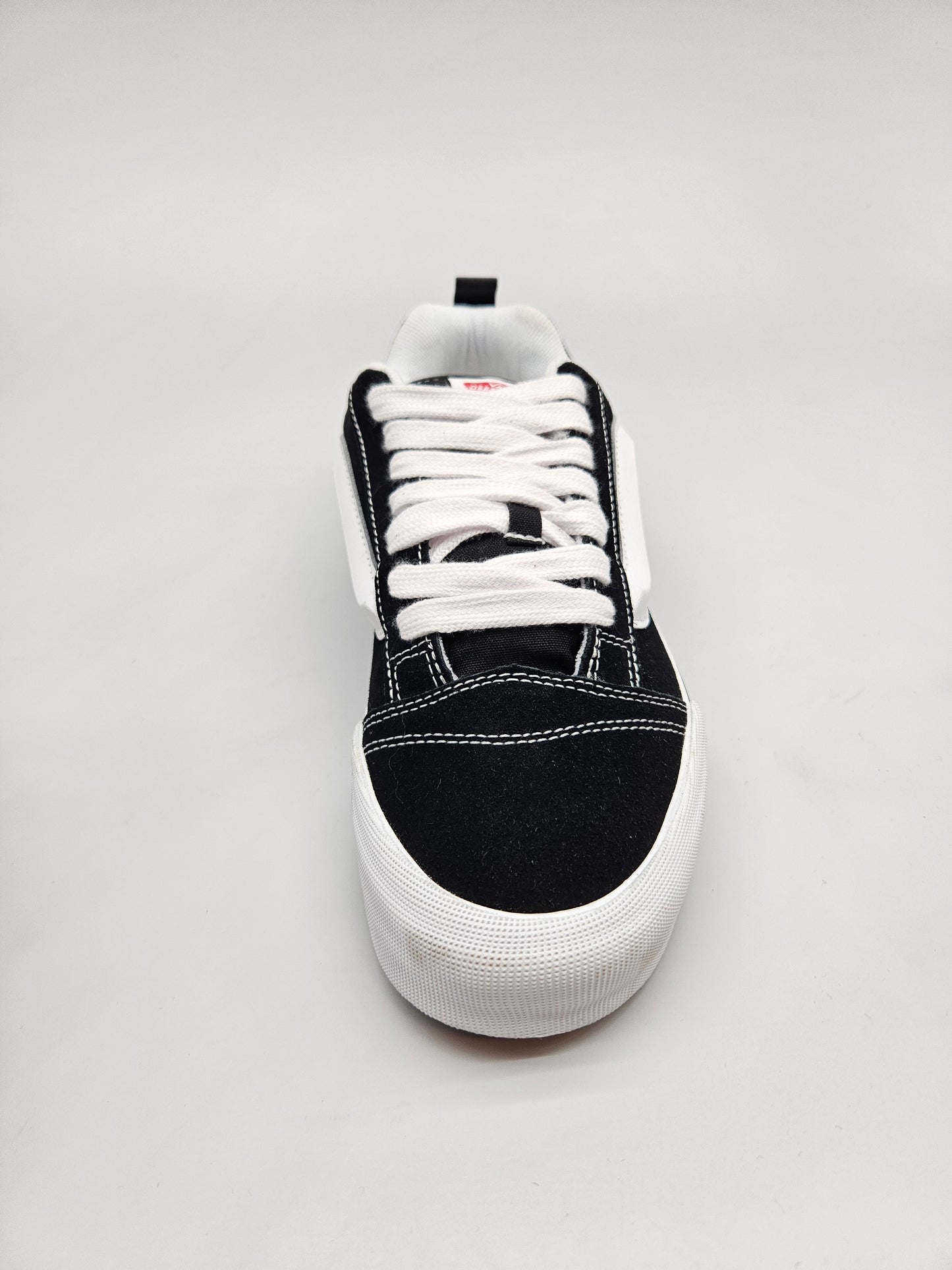 VANS NOVI ORIGINAL PATIKI BR 42