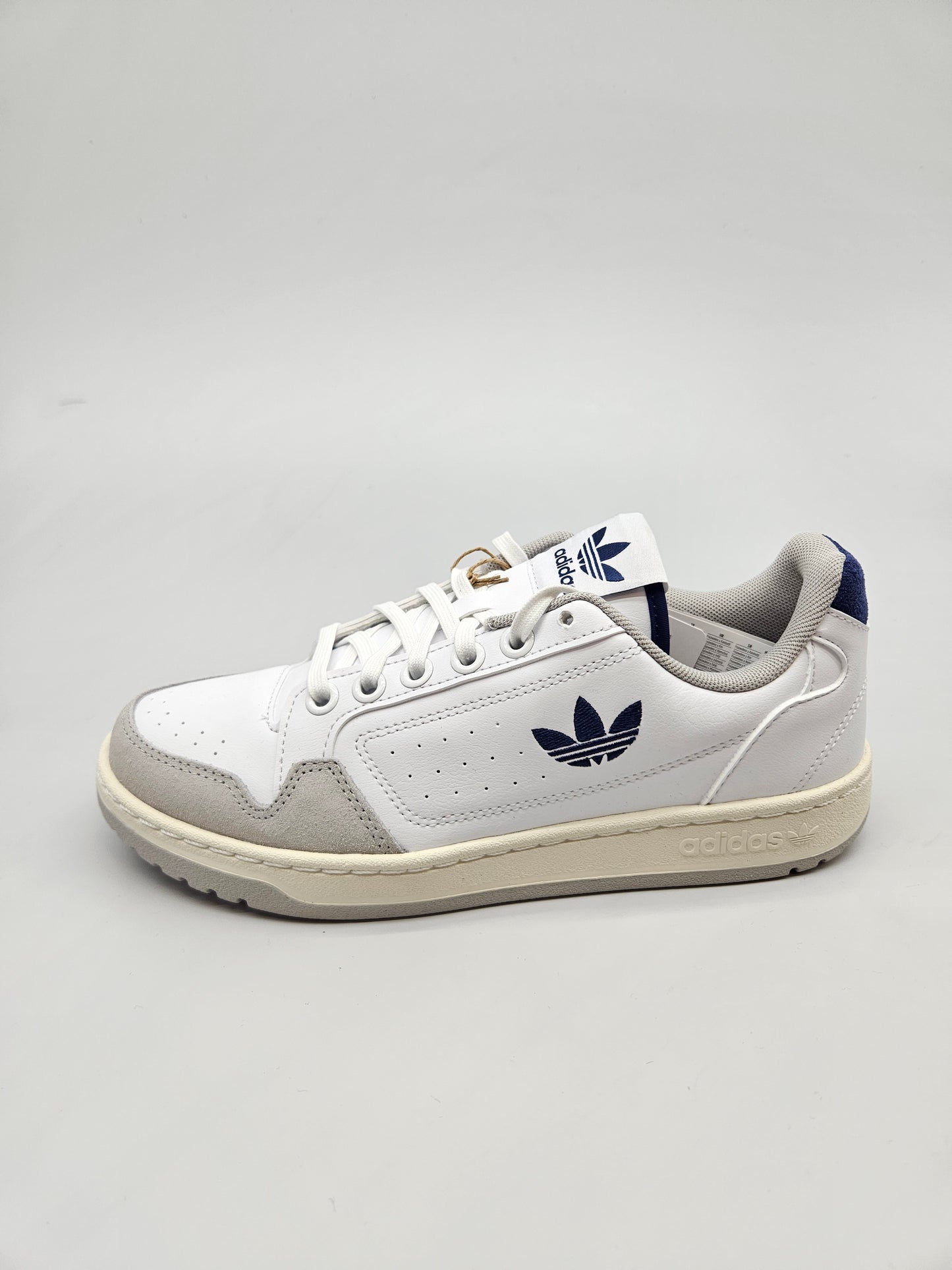 ADIDAS NOVI ORIGINAL PATIKI BR 39