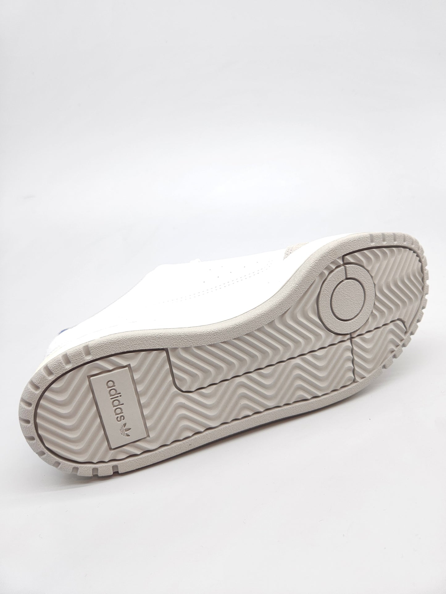 ADIDAS NOVI ORIGINAL PATIKI BR 39