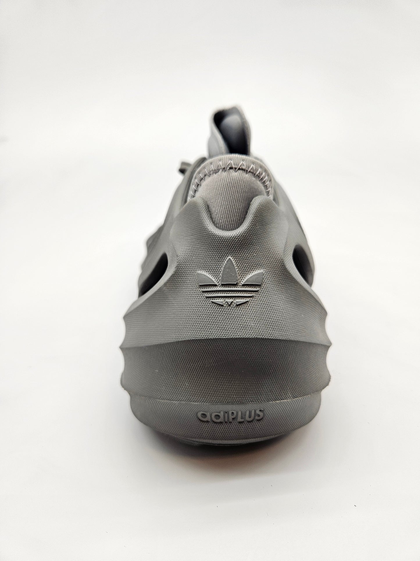 ADIDAS NOVI ORIGINAL PATIKI BR 40.5