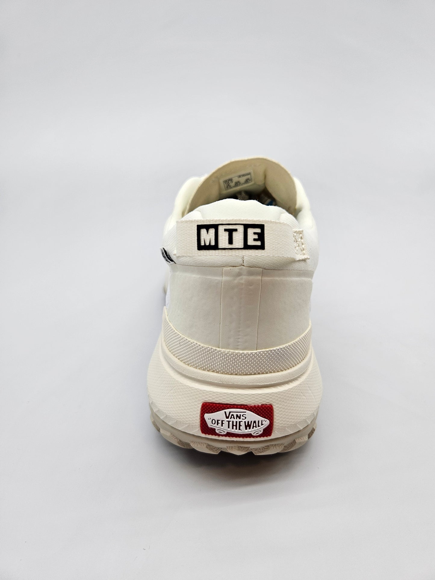VANS NOVI ORIGINAL PATIKI BR 43