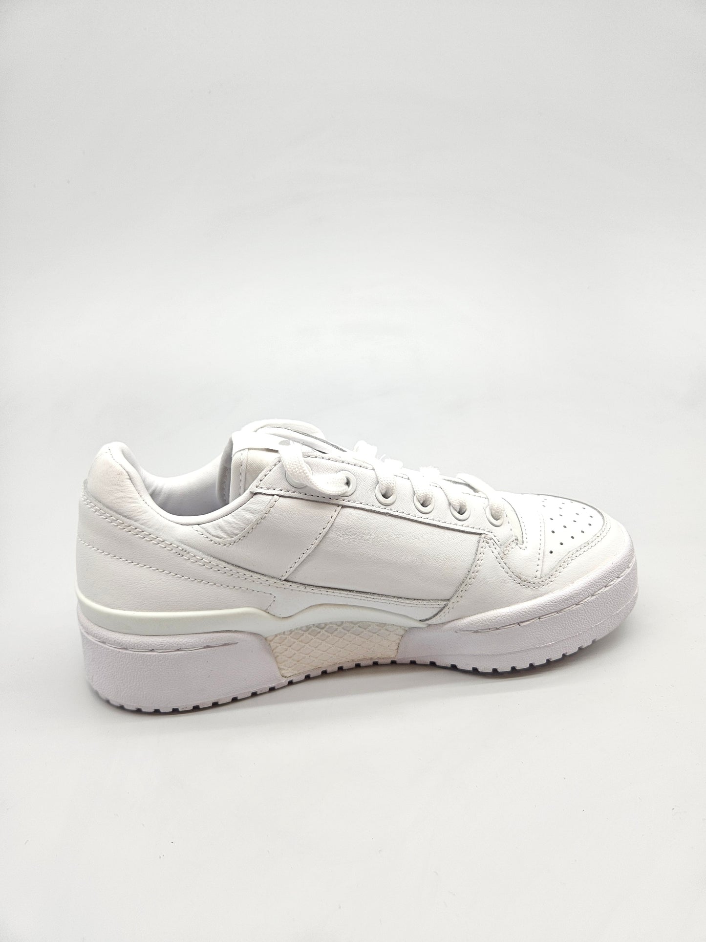 ADIDAS NOVI ORIGINAL PATIKI BR 38
