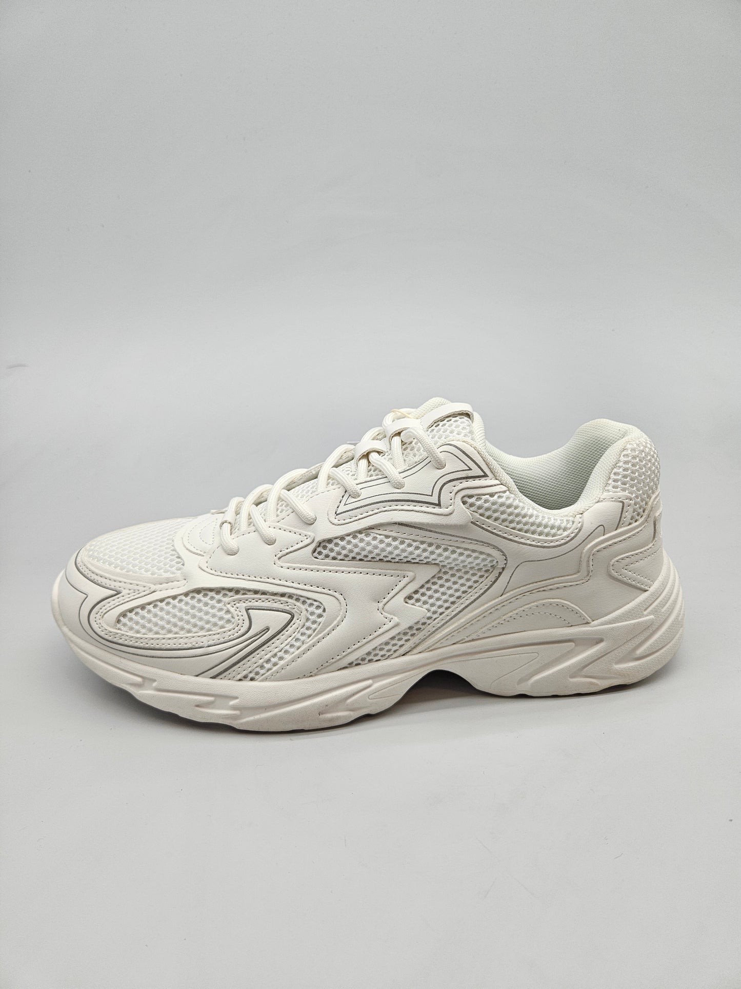 BERSHKA NOVI ORIGINAL PATIKI BR 45