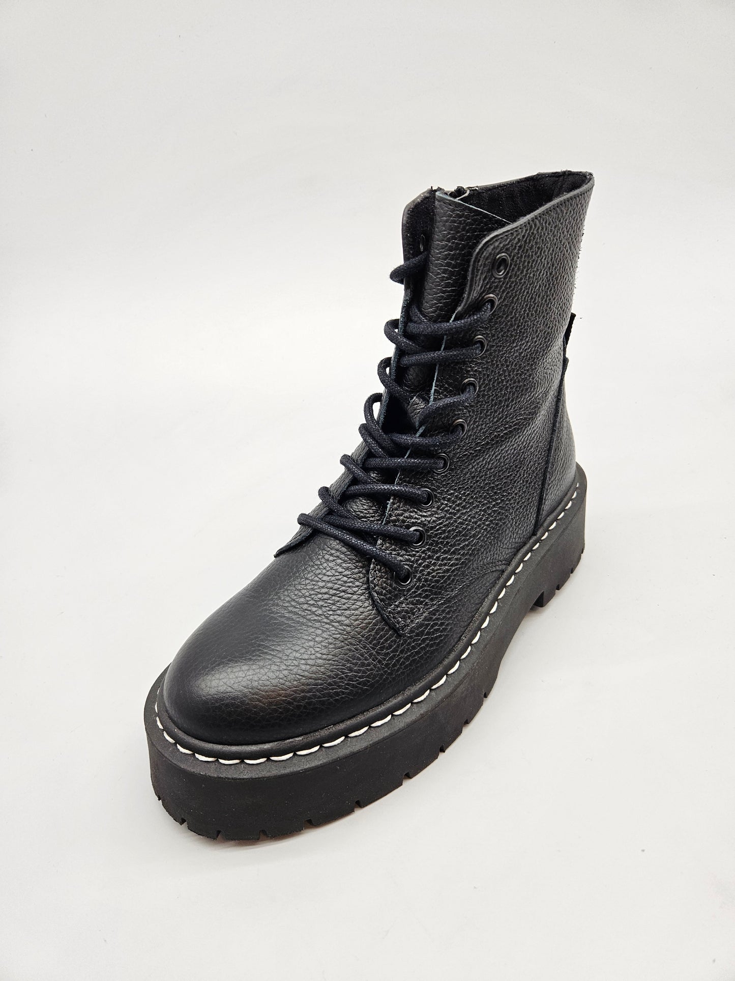 STEVE MADDEN ORIGINAL KOZNI CIZMI BR 38