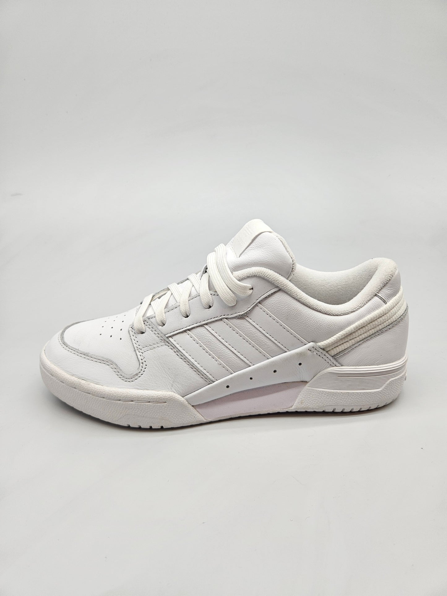 ADIDAS NOVI ORIGINAL PATIKI BR 40.5