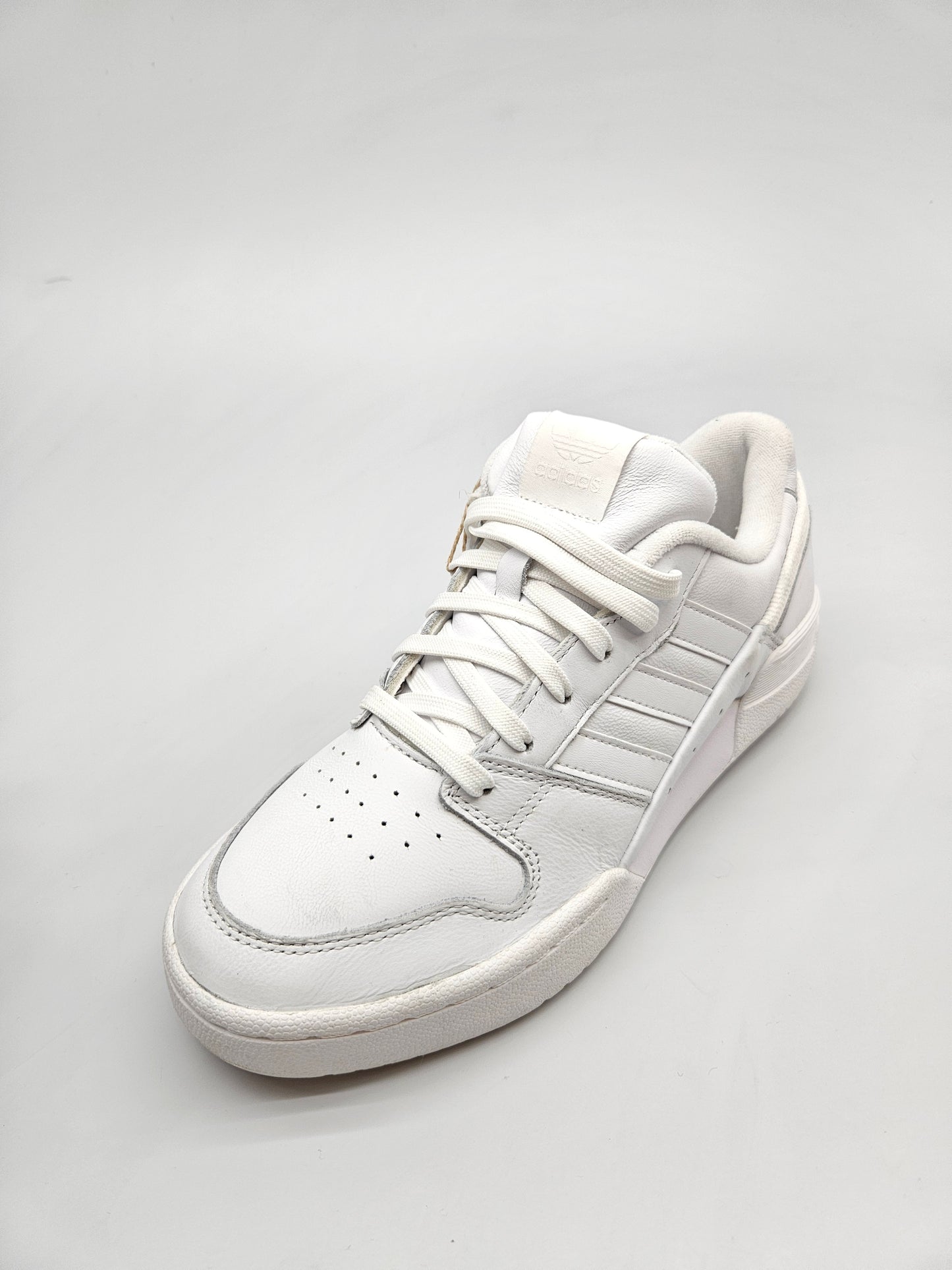 ADIDAS NOVI ORIGINAL PATIKI BR 40.5