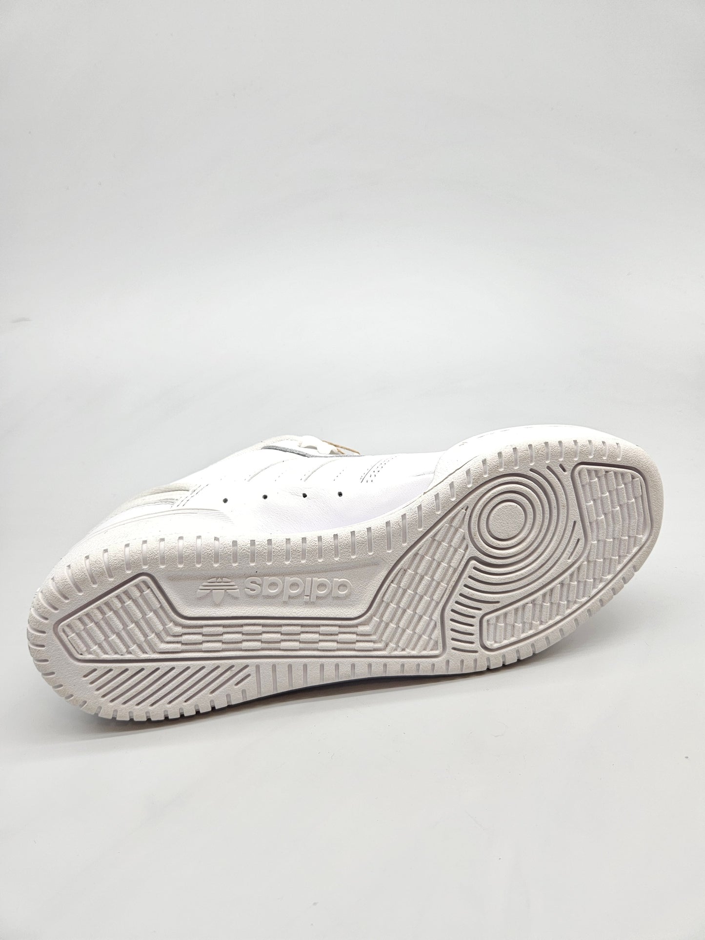 ADIDAS NOVI ORIGINAL PATIKI BR 40.5