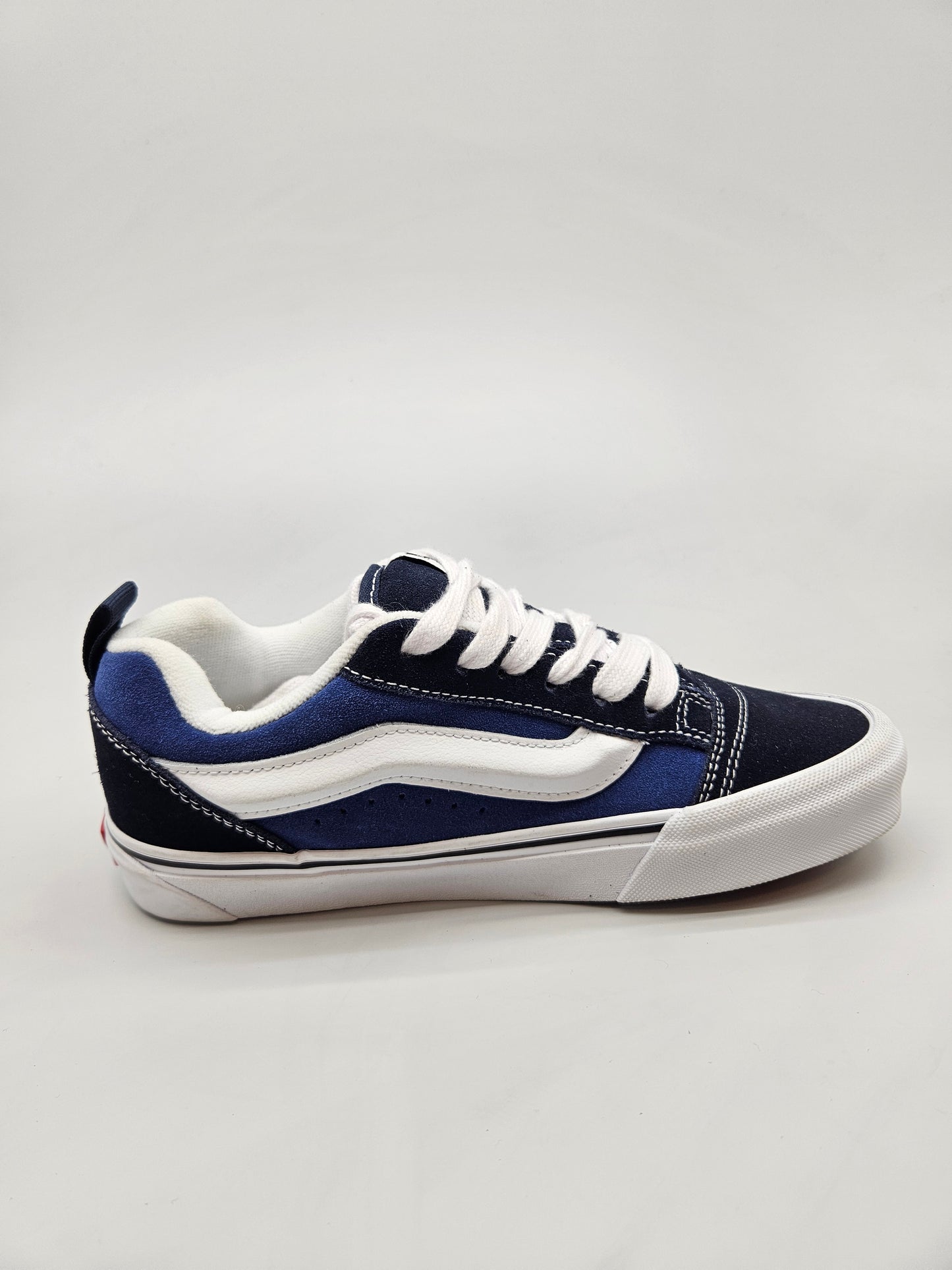 VANS NOVI ORIGINAL PATIKI BR 38