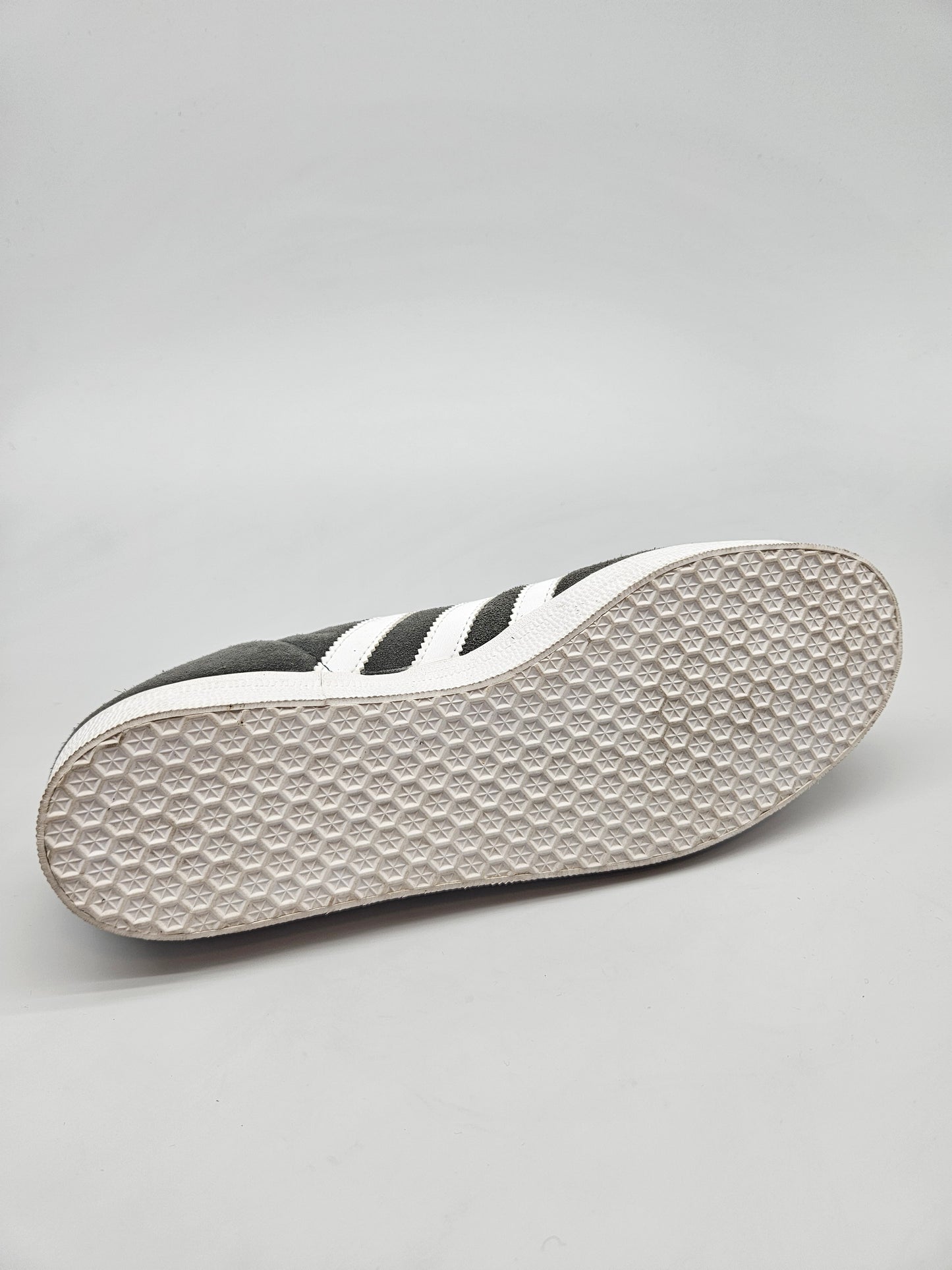 ADIDAS NOVI ORIGINAL PATIKI BR 44