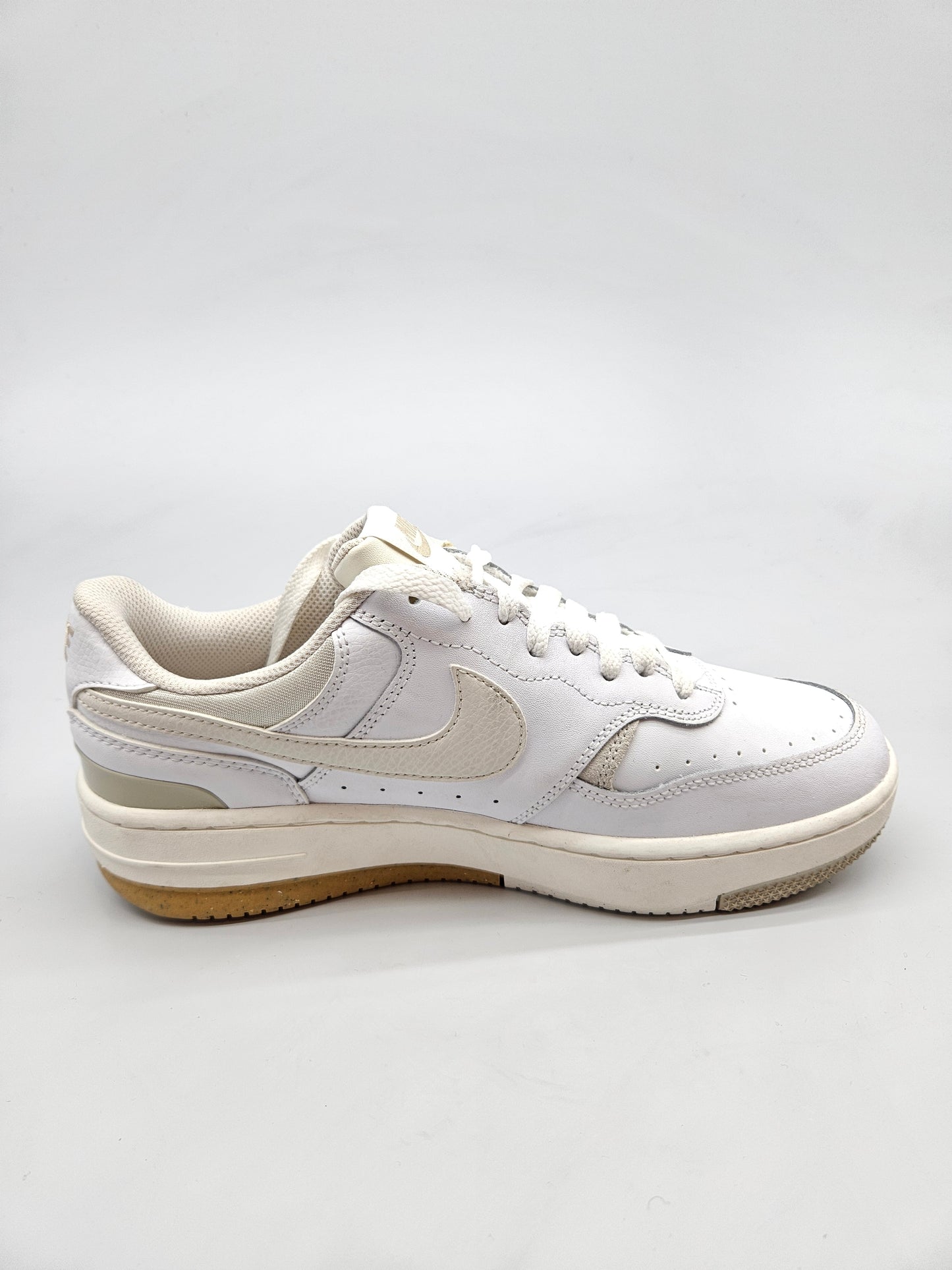 NIKE NOVI ORIGINAL PATIKI BR 40.5