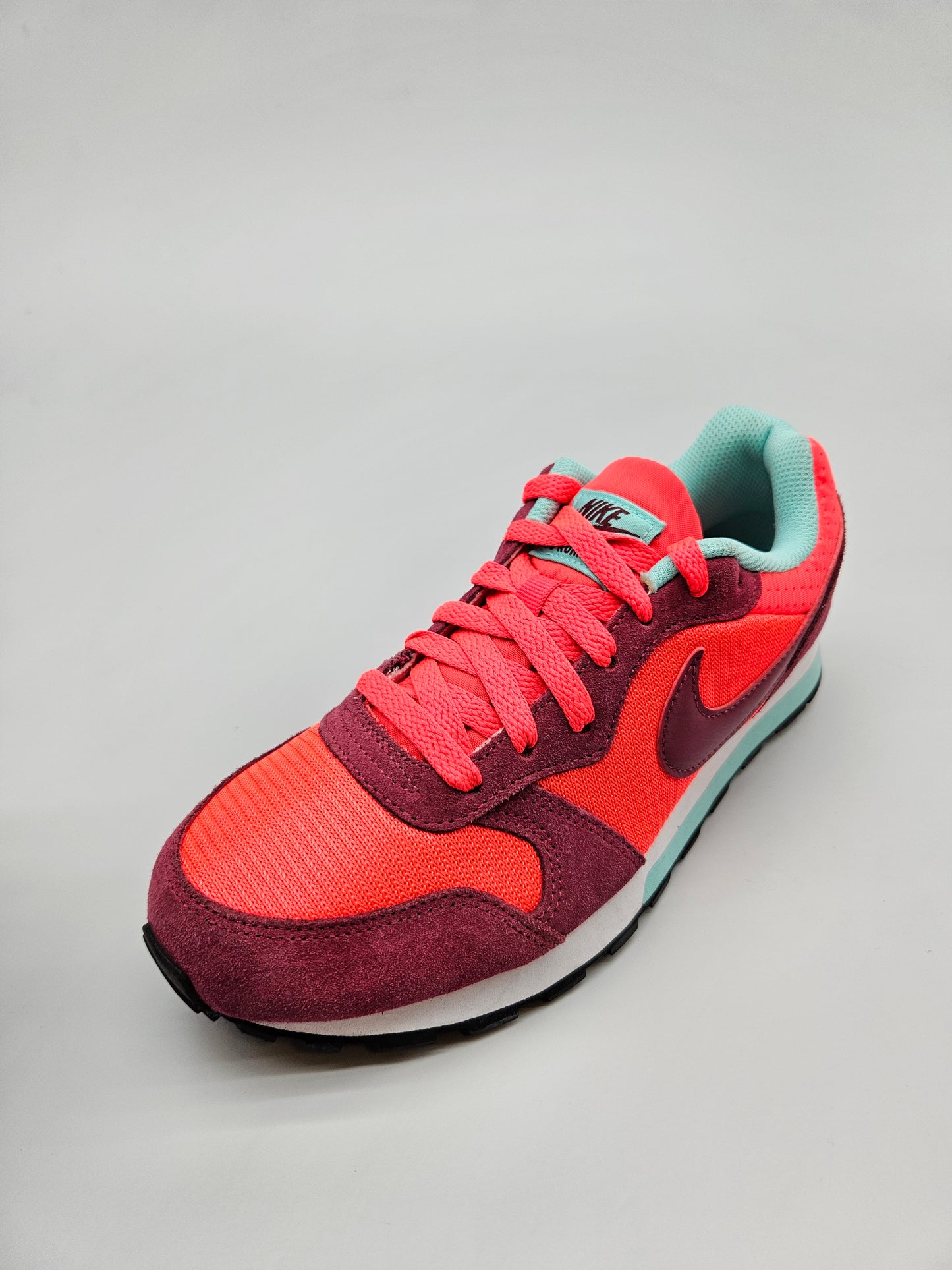 NIKE NOVI ORIGINAL PATIKI BR 38