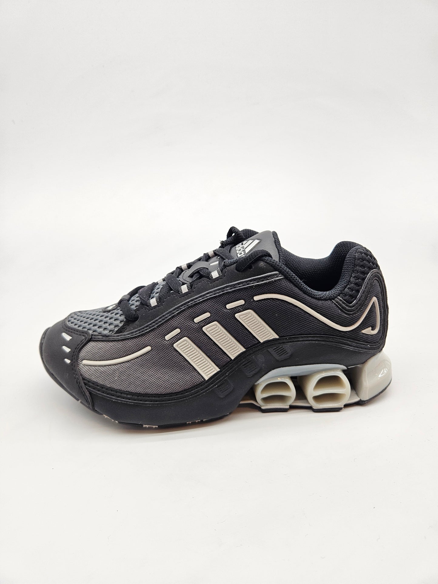 ADIDAS NOVI ORIGINAL PATIKI 39
