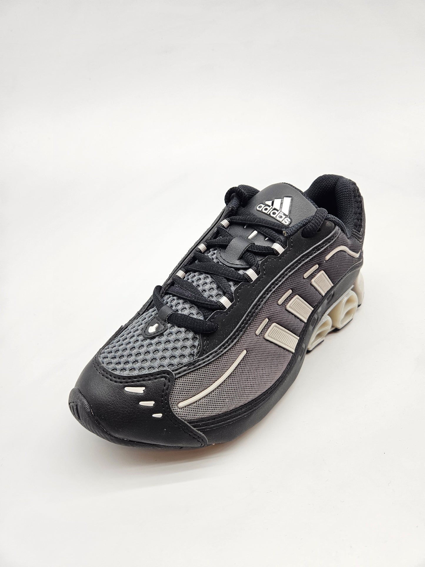 ADIDAS NOVI ORIGINAL PATIKI 39