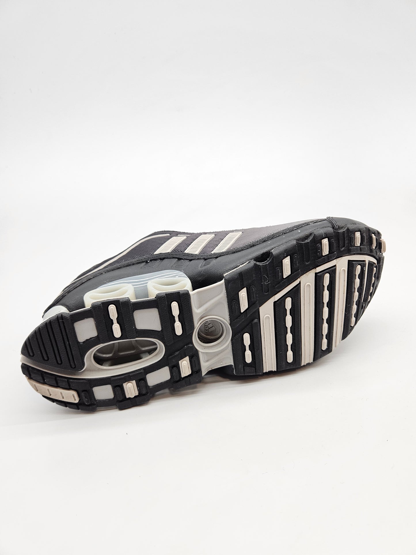 ADIDAS NOVI ORIGINAL PATIKI 39