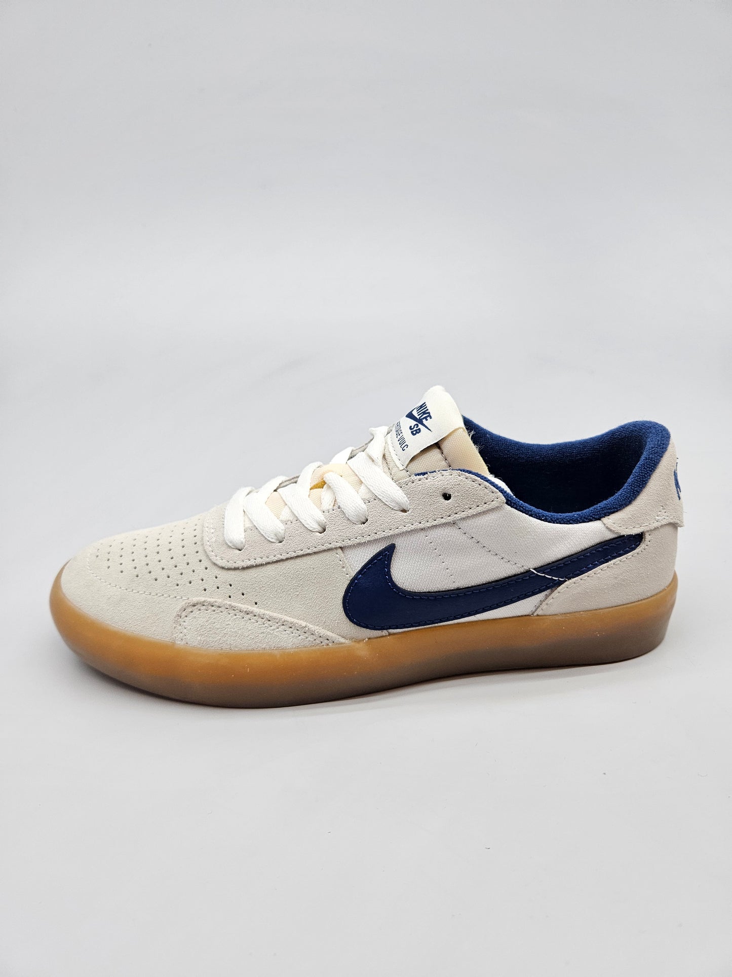 NIKE NOVI ORIGINAL PATIKI BR 38.5