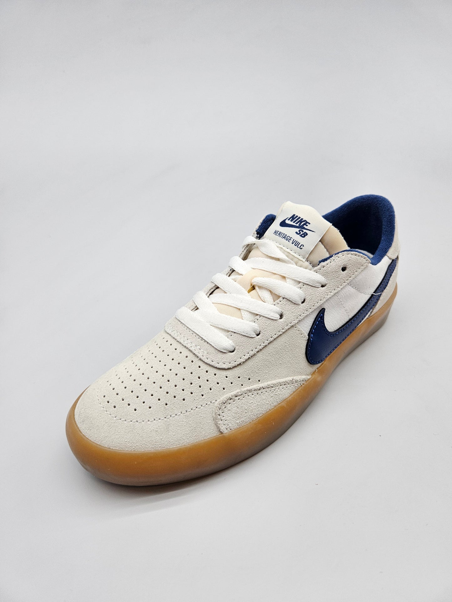 NIKE NOVI ORIGINAL PATIKI BR 38.5