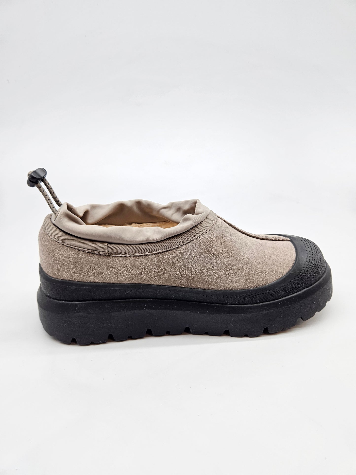 UGG NOVI ORIGINAL CEVLI BR 38