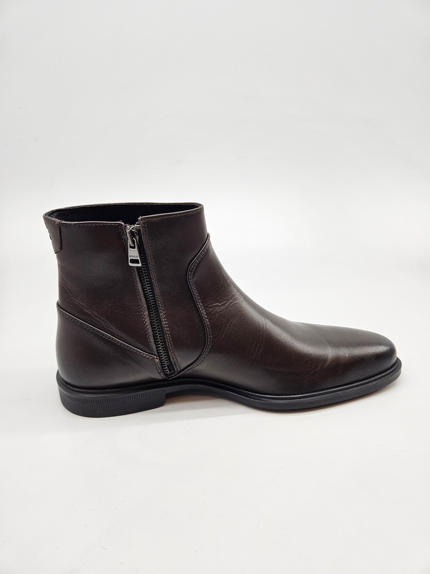 HUGO NOVI ORIGINAL PATIKI BR 45