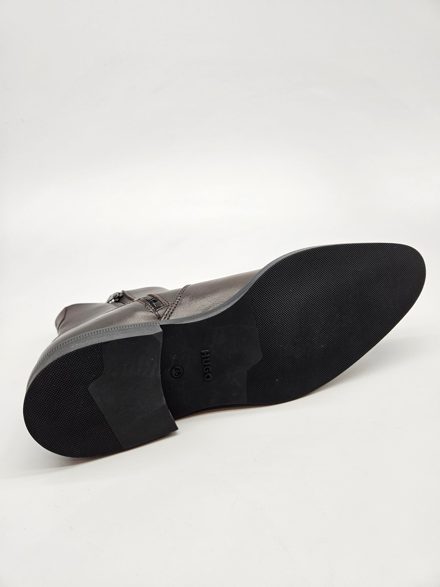 HUGO NOVI ORIGINAL PATIKI BR 45