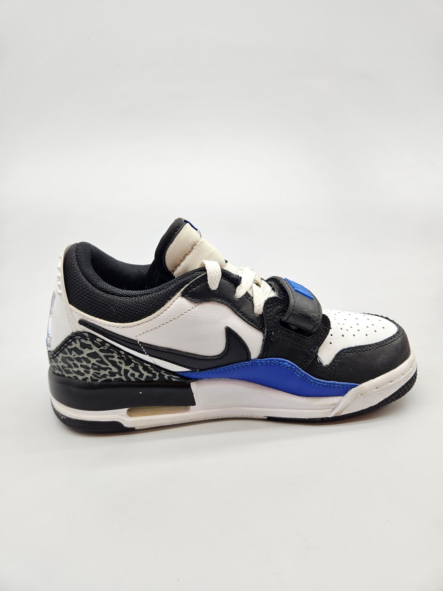 NIKE JORDAN ORIGINAL PATIKI BR 37.5