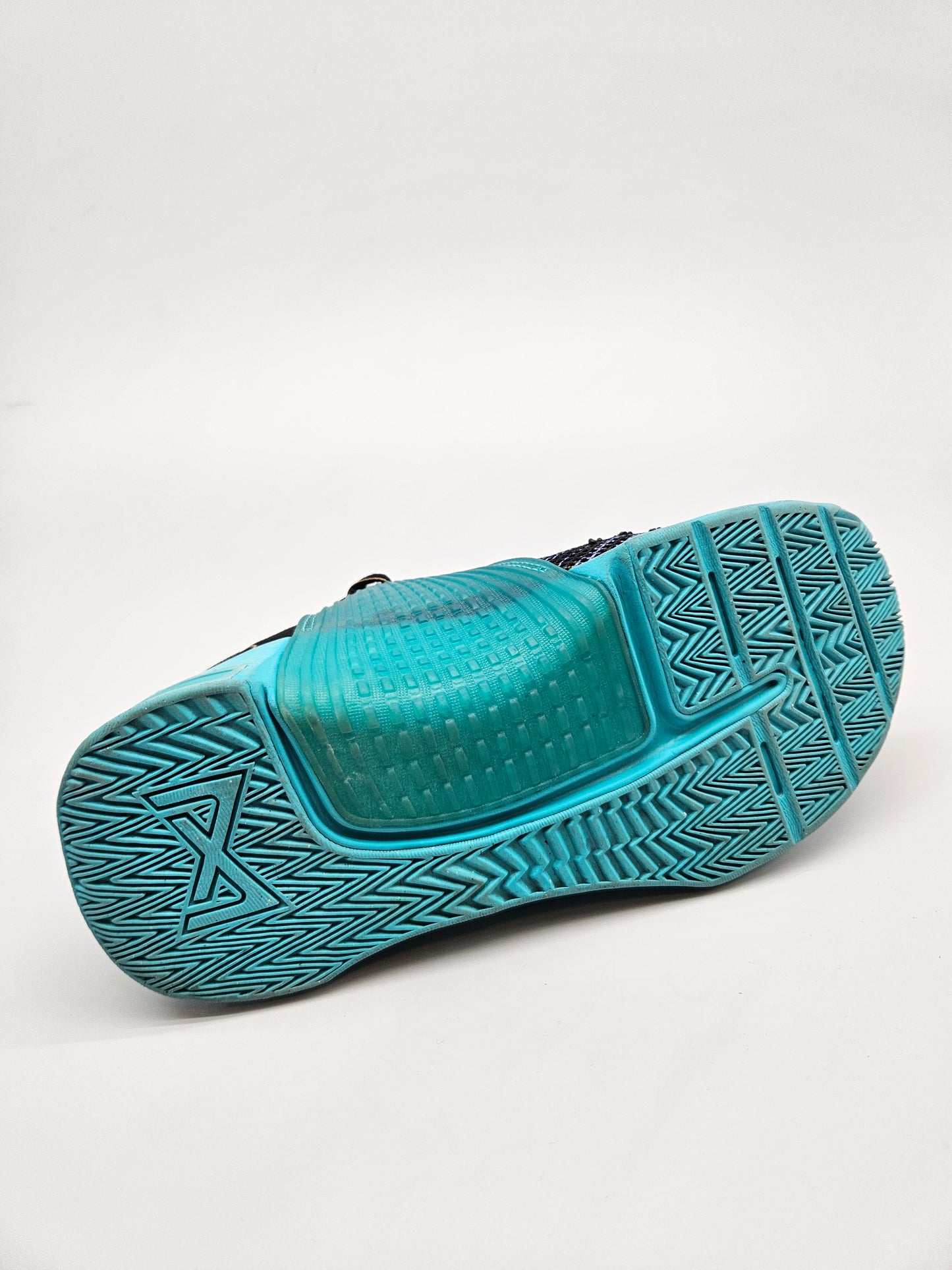 NIKE ORIGINAL PATIKI BR 37.5