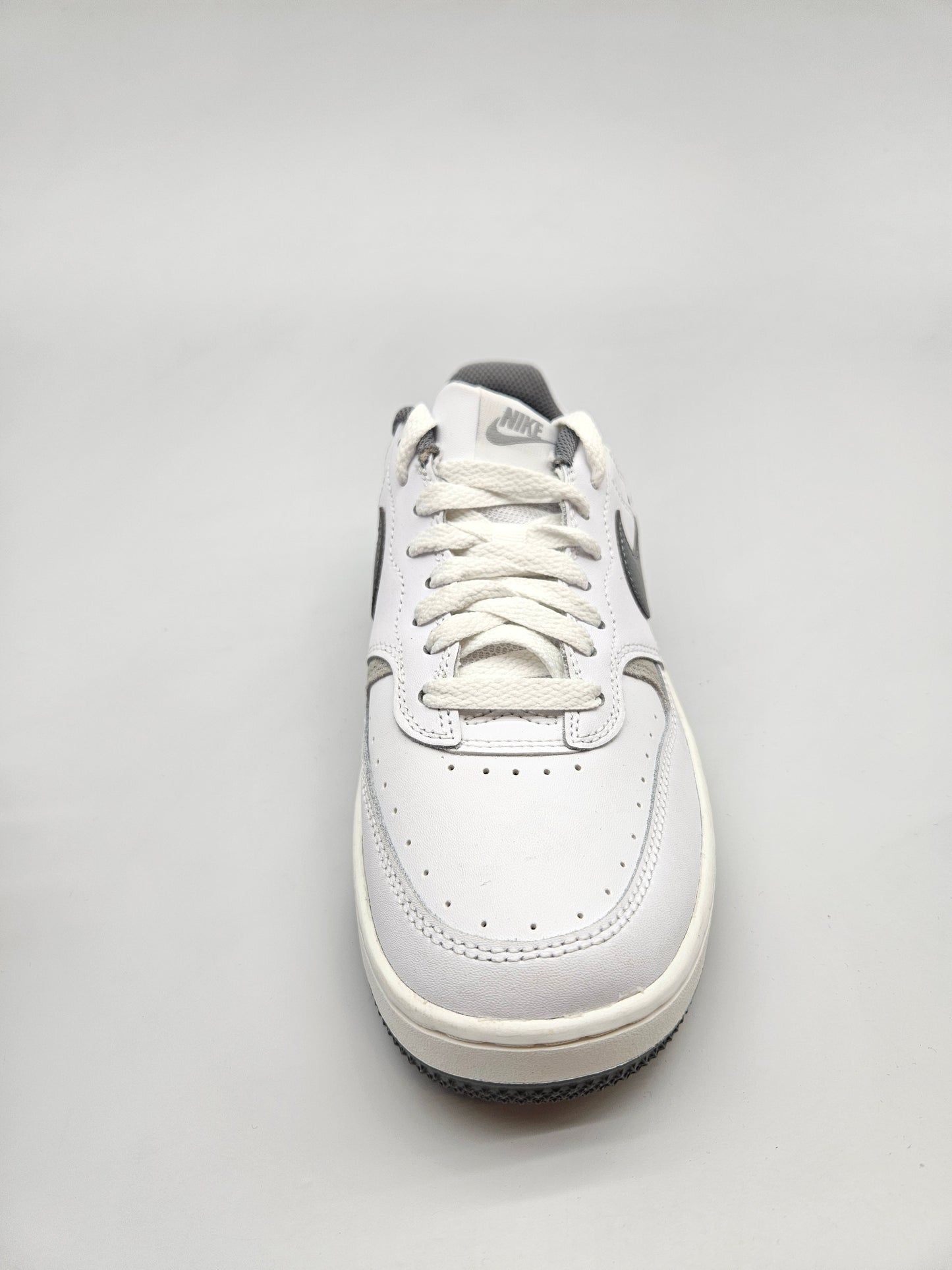 NIKE NOVI ORIGINAL PATIKI BR 38