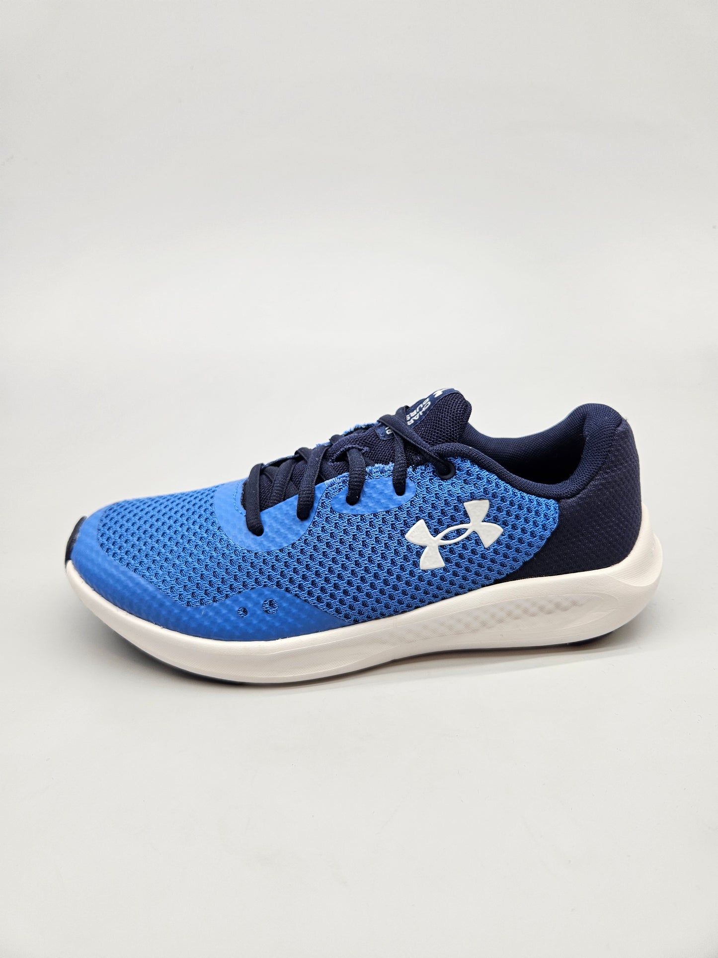 UNDER ARMOUR ORIGINAL NOVI PATIKI BR 38