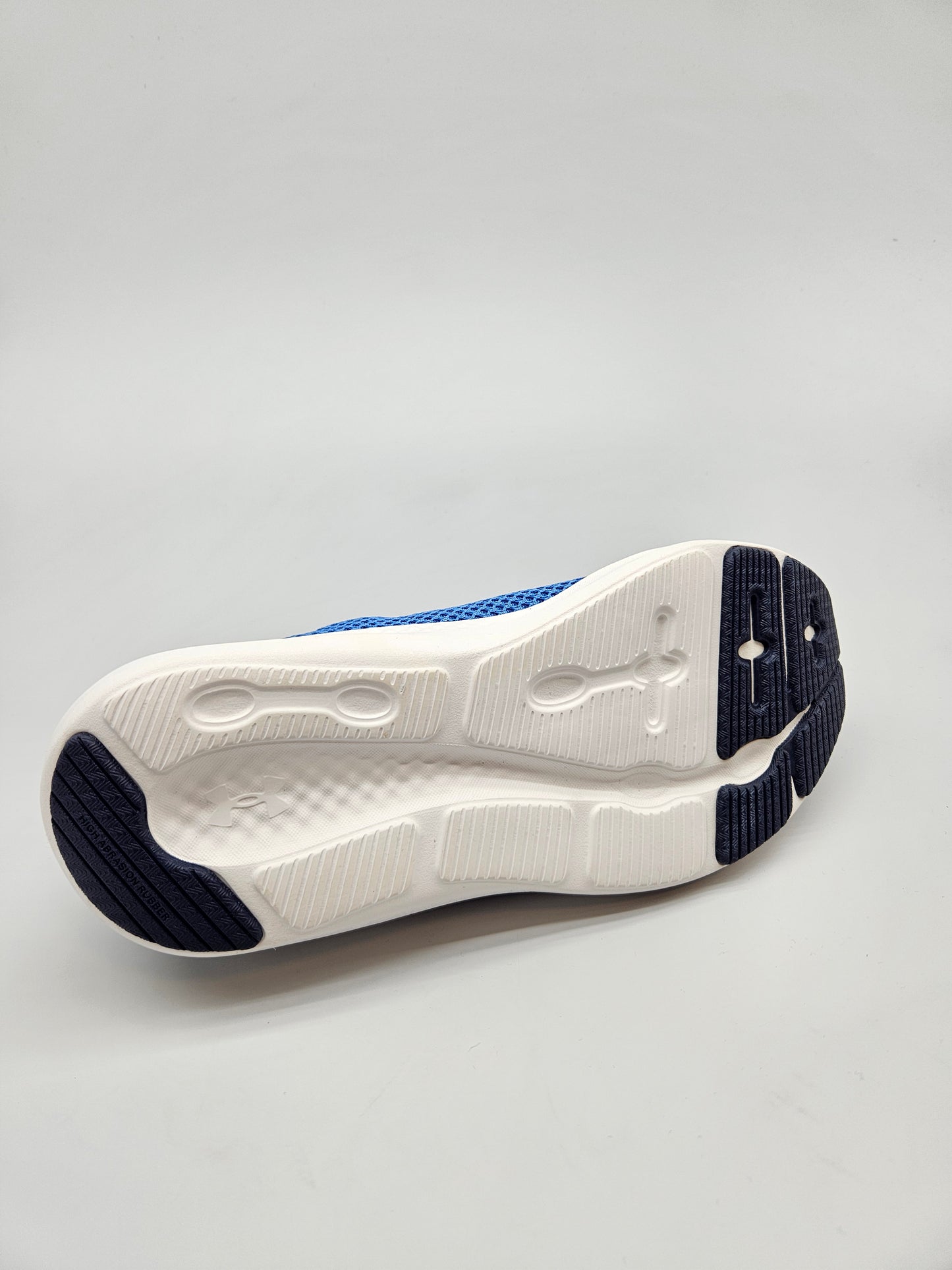 UNDER ARMOUR ORIGINAL NOVI PATIKI BR 38