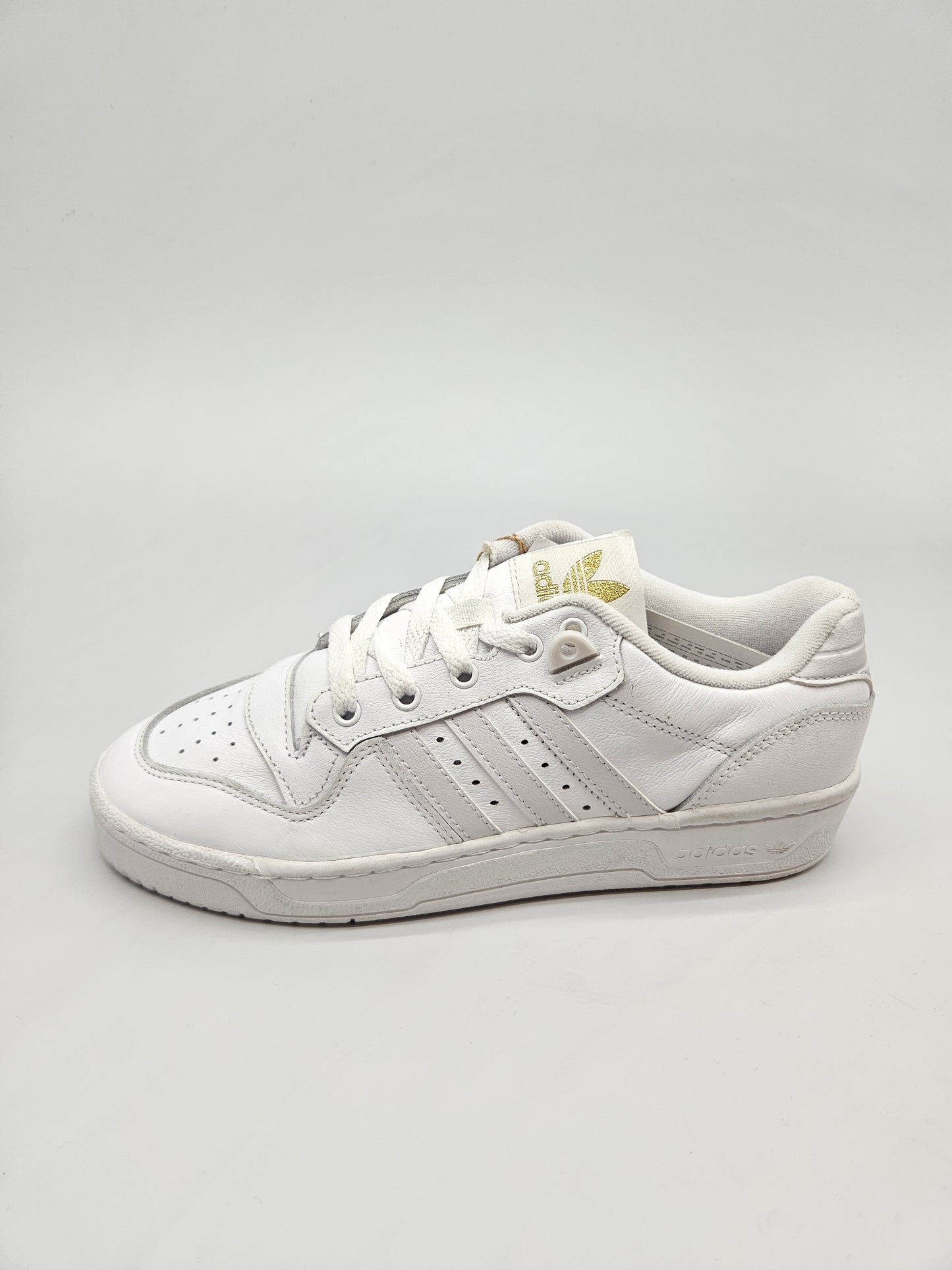 ADIDAS NOVI ORIGINAL PATIKI BR 39
