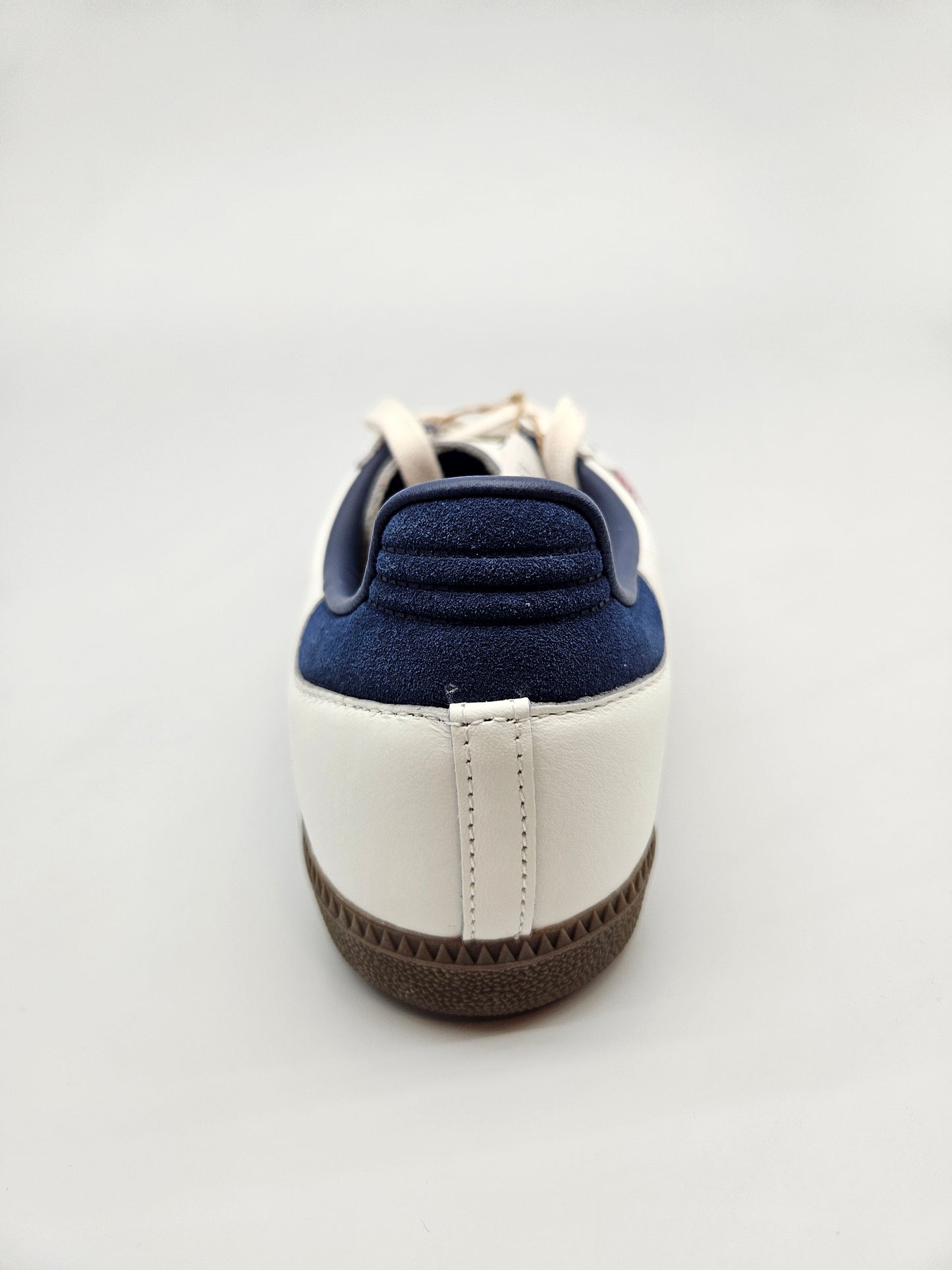 ADIDAS NOVI ORIGINAL PATIKI BR 41
