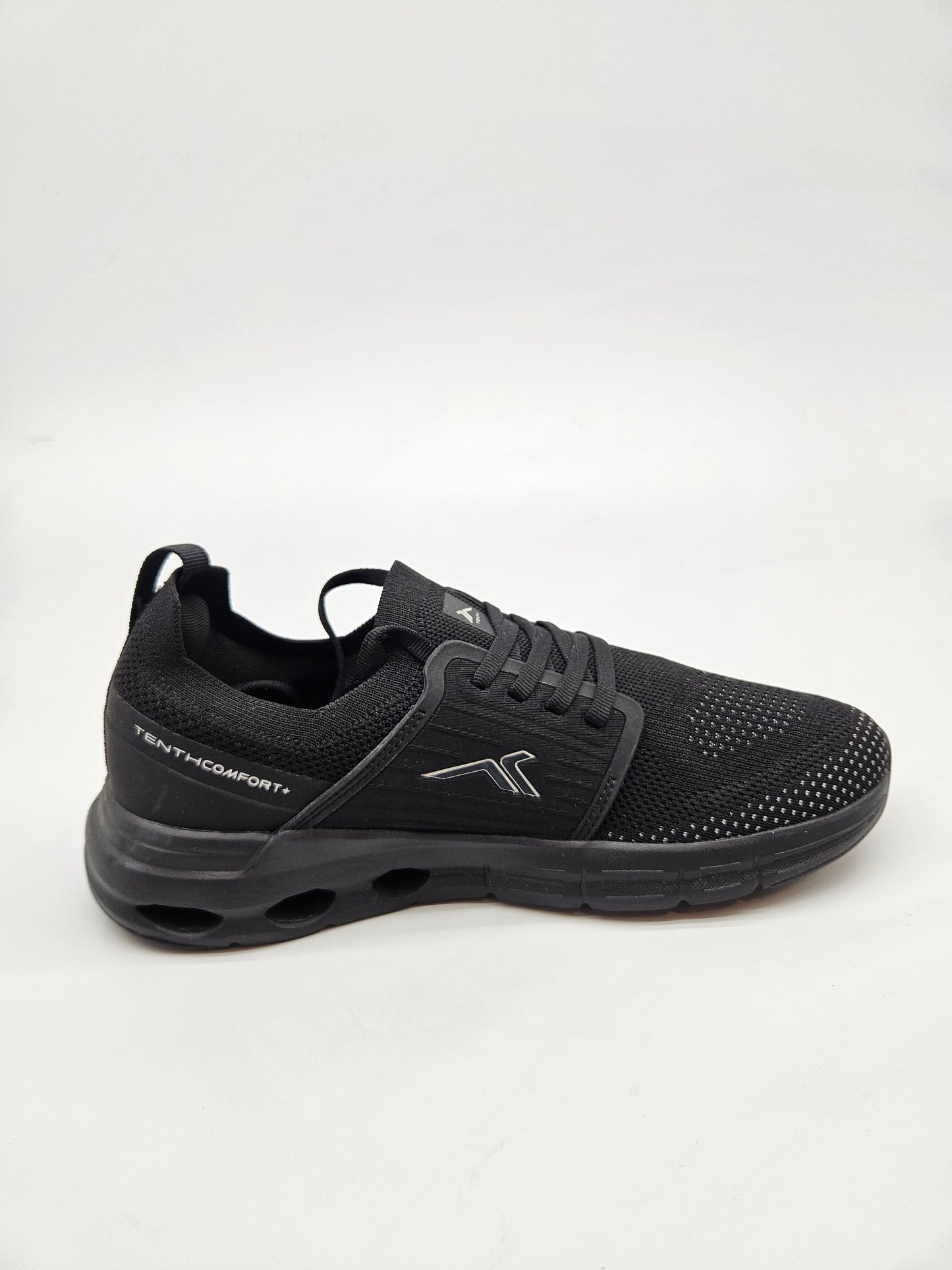 TENTH COMFORT NOVI ORIGINAL PATIKI BR 42
