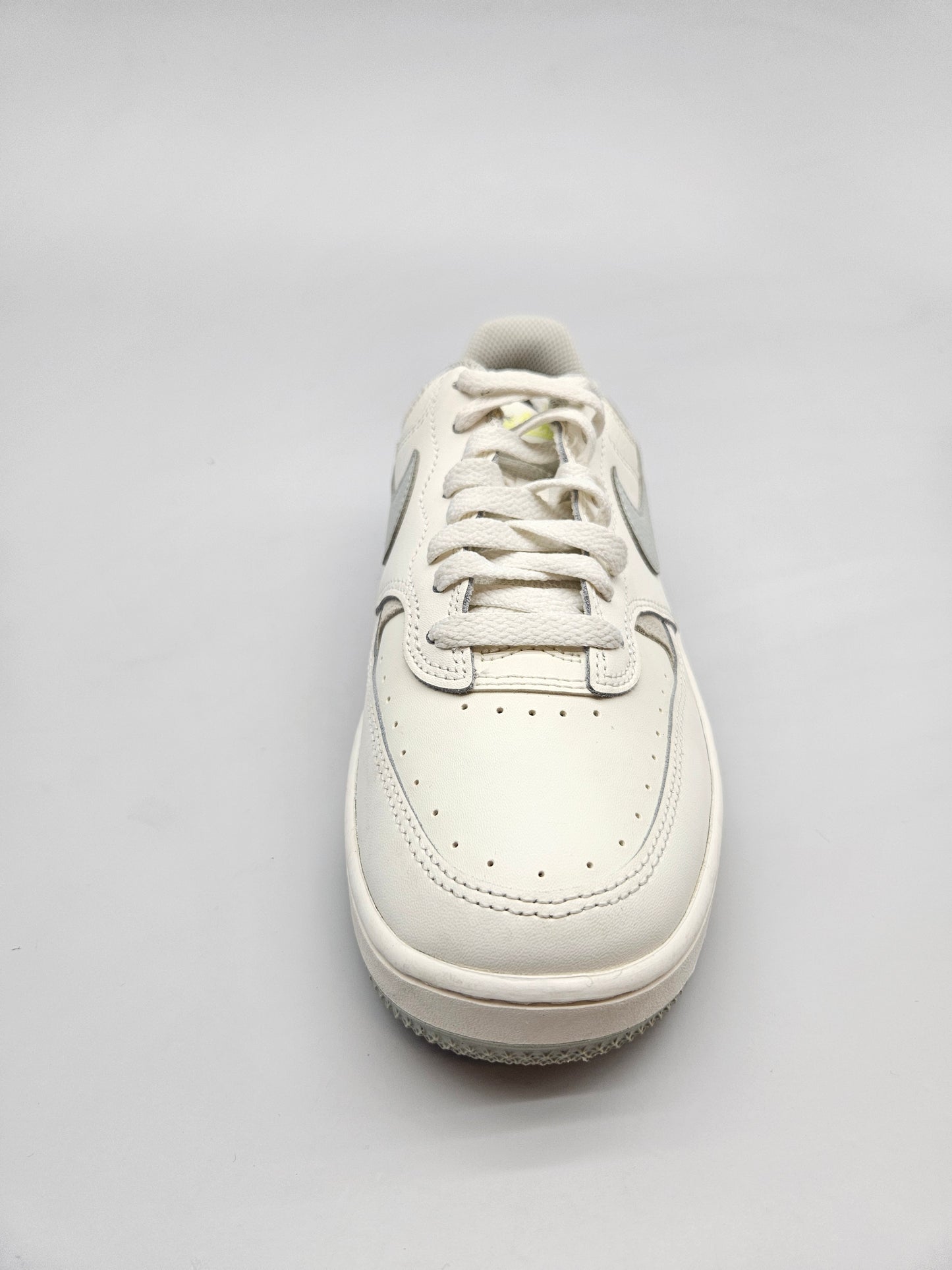 NIKE NOVI ORIGINAL PATIKI BR 38