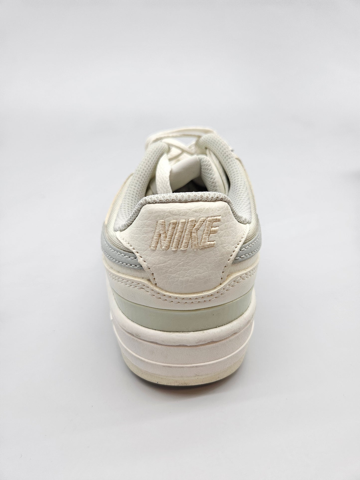 NIKE NOVI ORIGINAL PATIKI BR 38