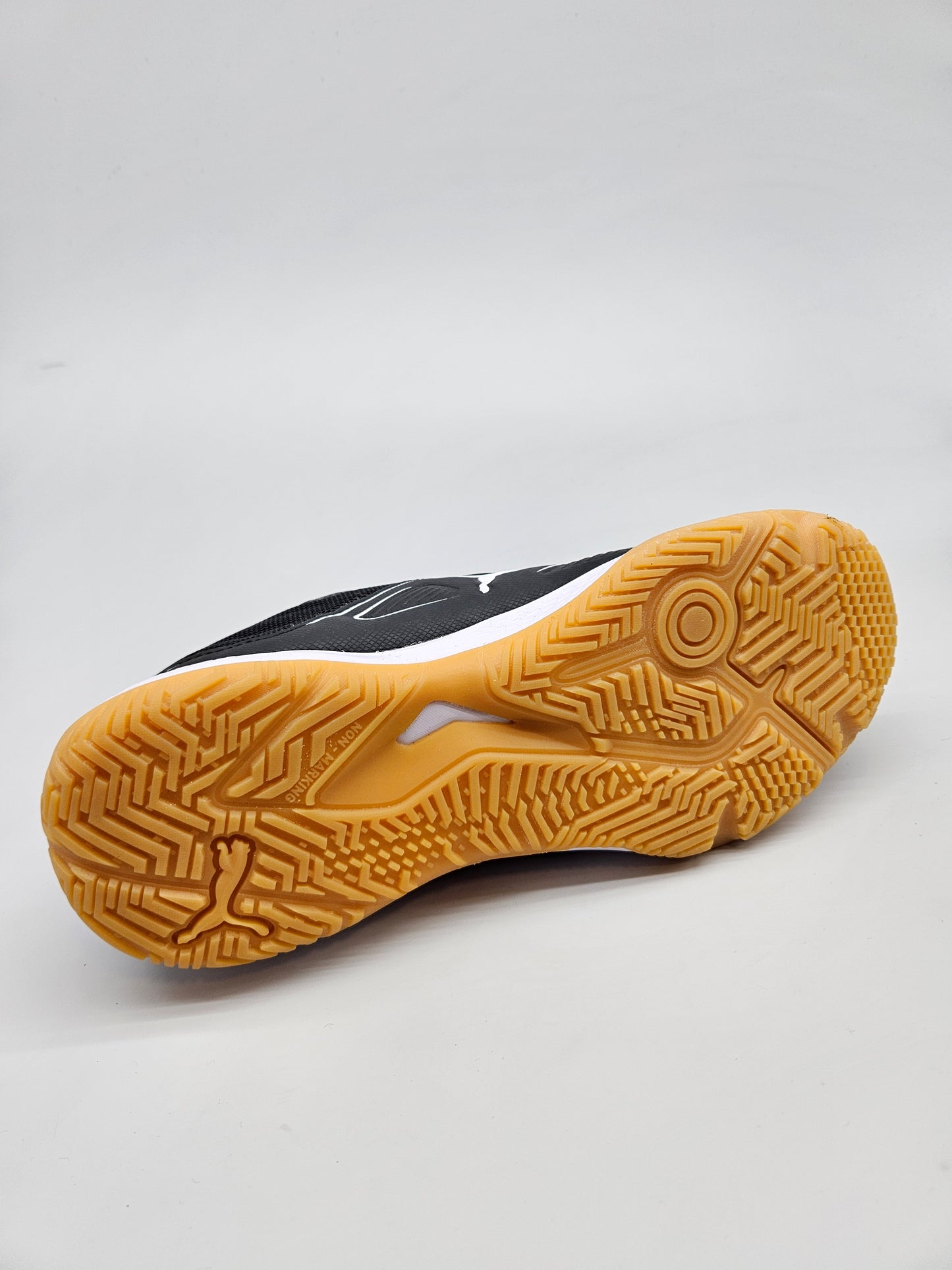 PUMA NOVI ORIGINAL PATIKI BR 38.5