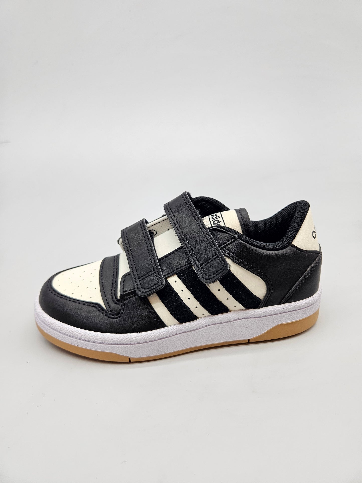 ADIDAS NOVI ORIGINAL PATIKI BR 31